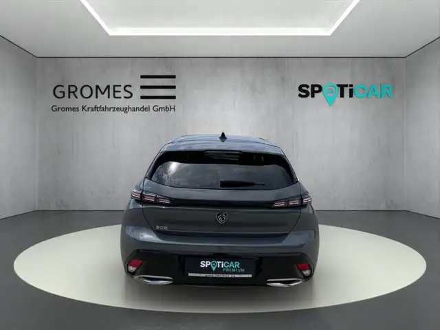 Peugeot 308 view 4