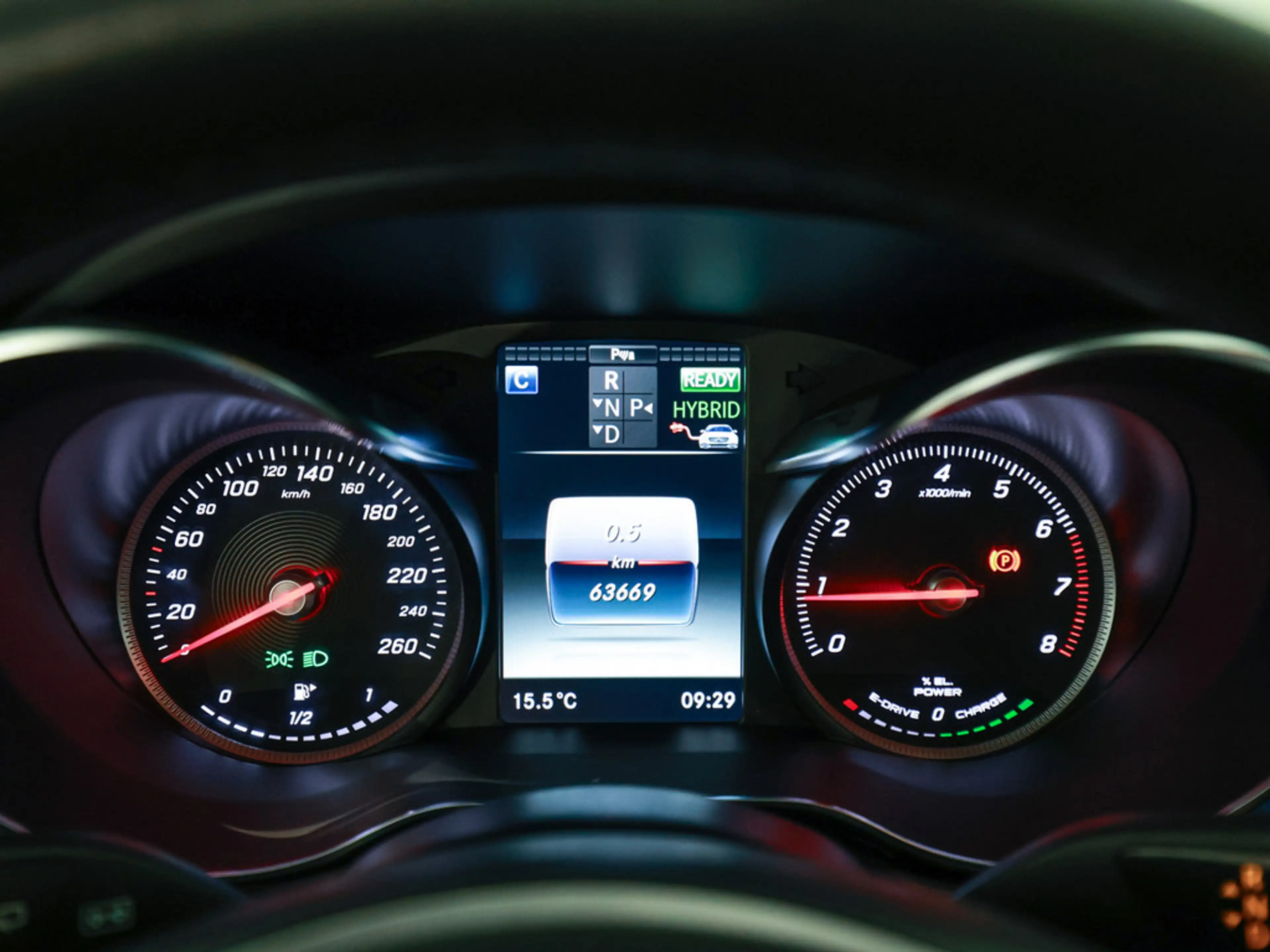 Mercedes-Benz C 350 e Avantgarde Automatik +NAVI+LED+GJR — photo 16