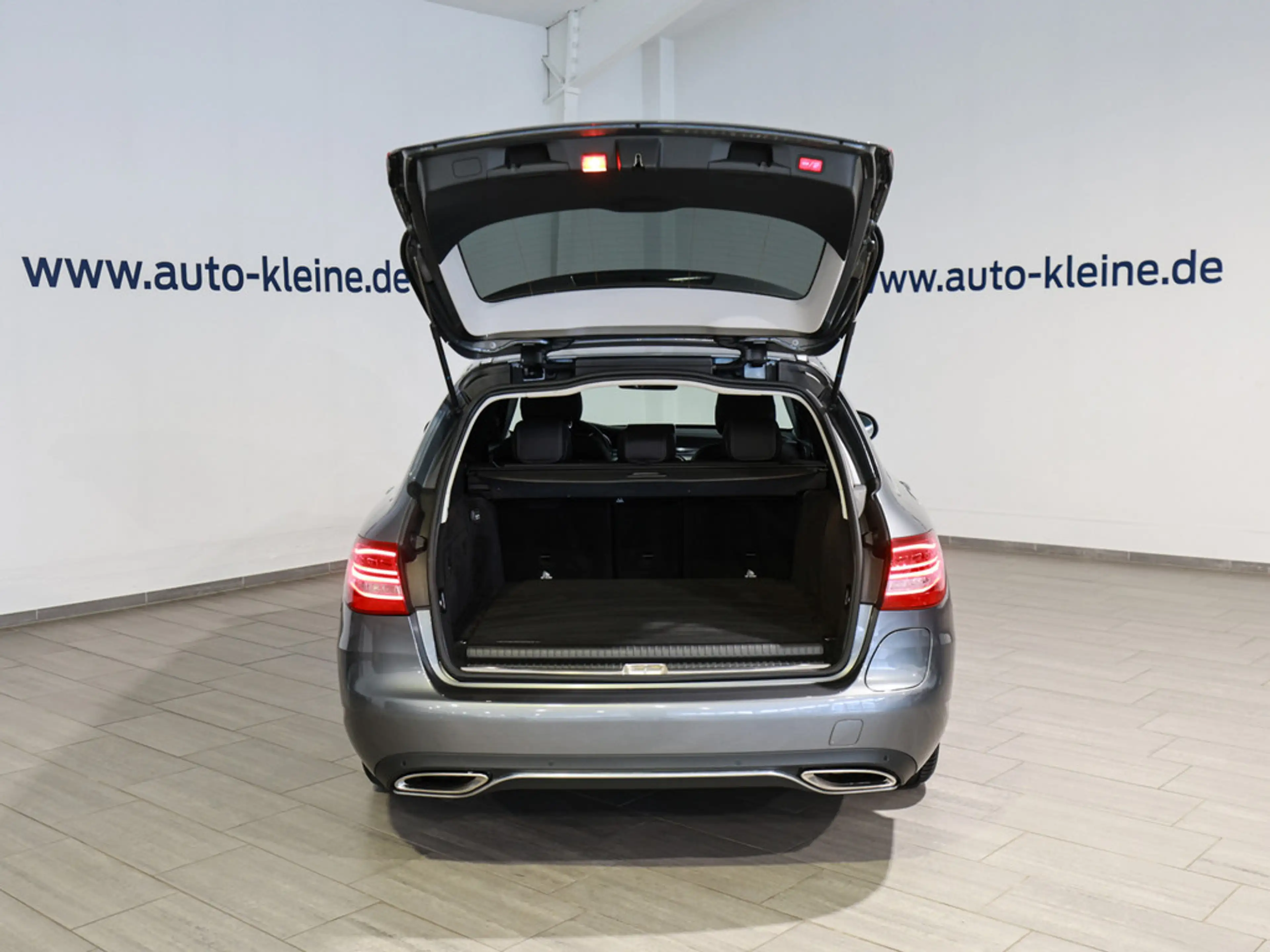 Mercedes-Benz C 350 e Avantgarde Automatik +NAVI+LED+GJR — photo 25
