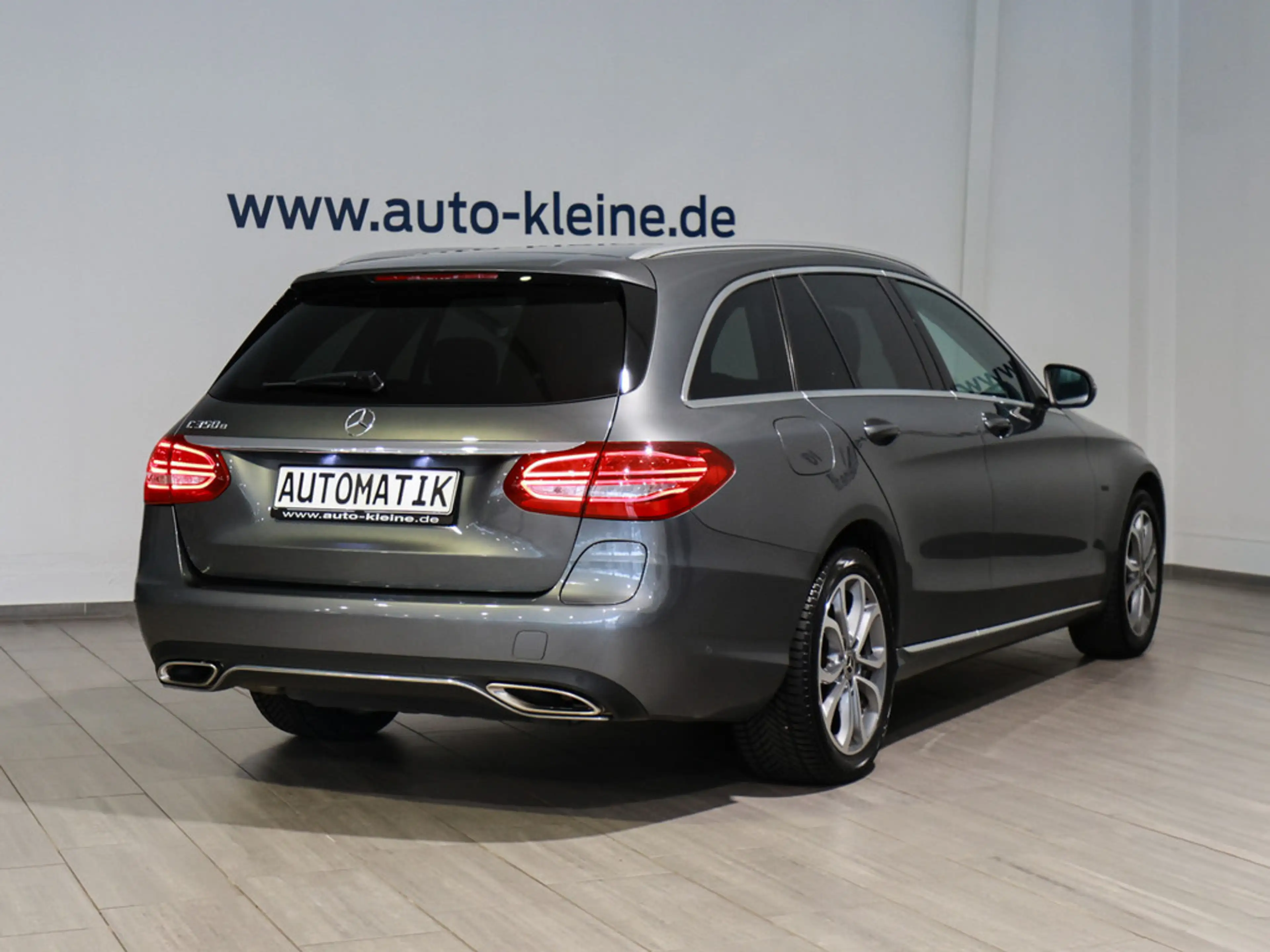 Mercedes-Benz C 350 e Avantgarde Automatik +NAVI+LED+GJR — photo 3