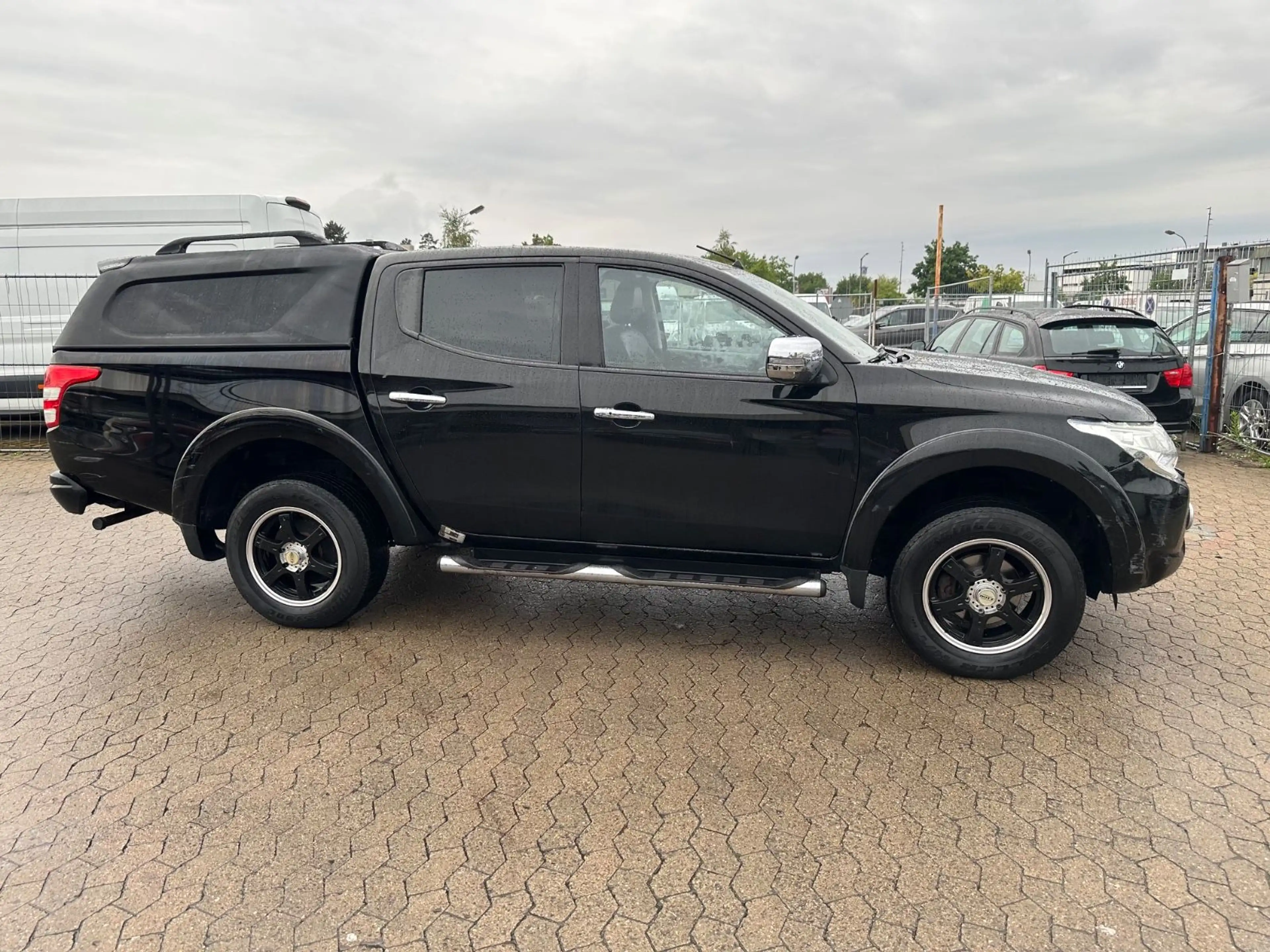 Mitsubishi L200 — photo 2