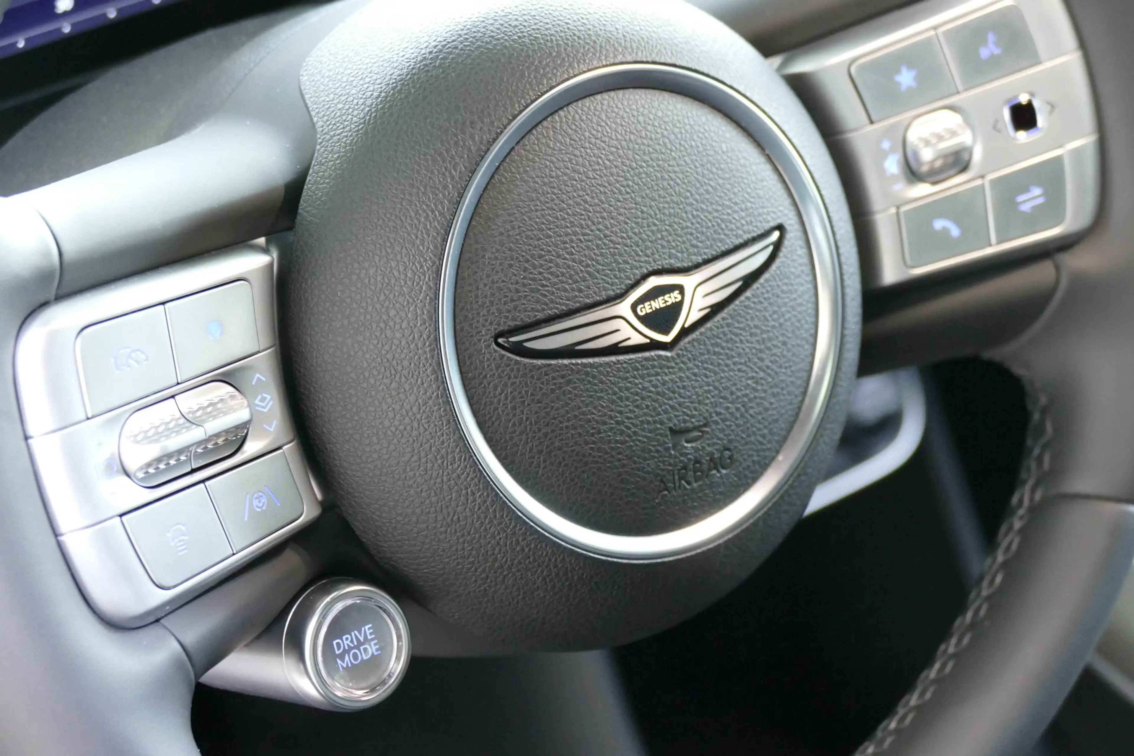 Genesis GV60 GV60 Elektro AWD Sport*PANORAMA*SITZ PAKET* — photo 14