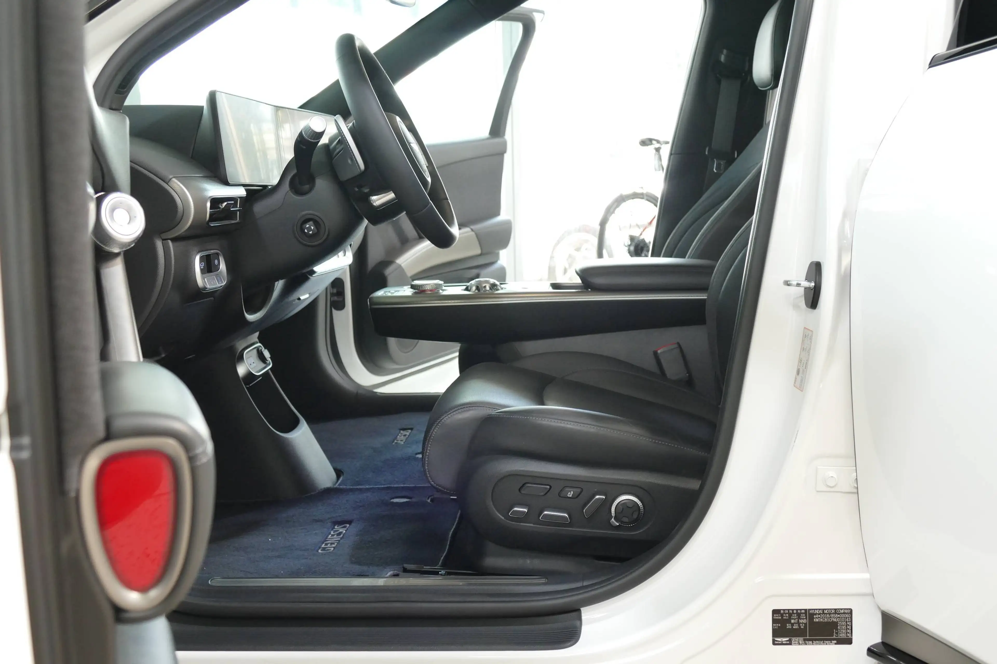 Genesis GV60 GV60 Elektro AWD Sport*PANORAMA*SITZ PAKET* — photo 12