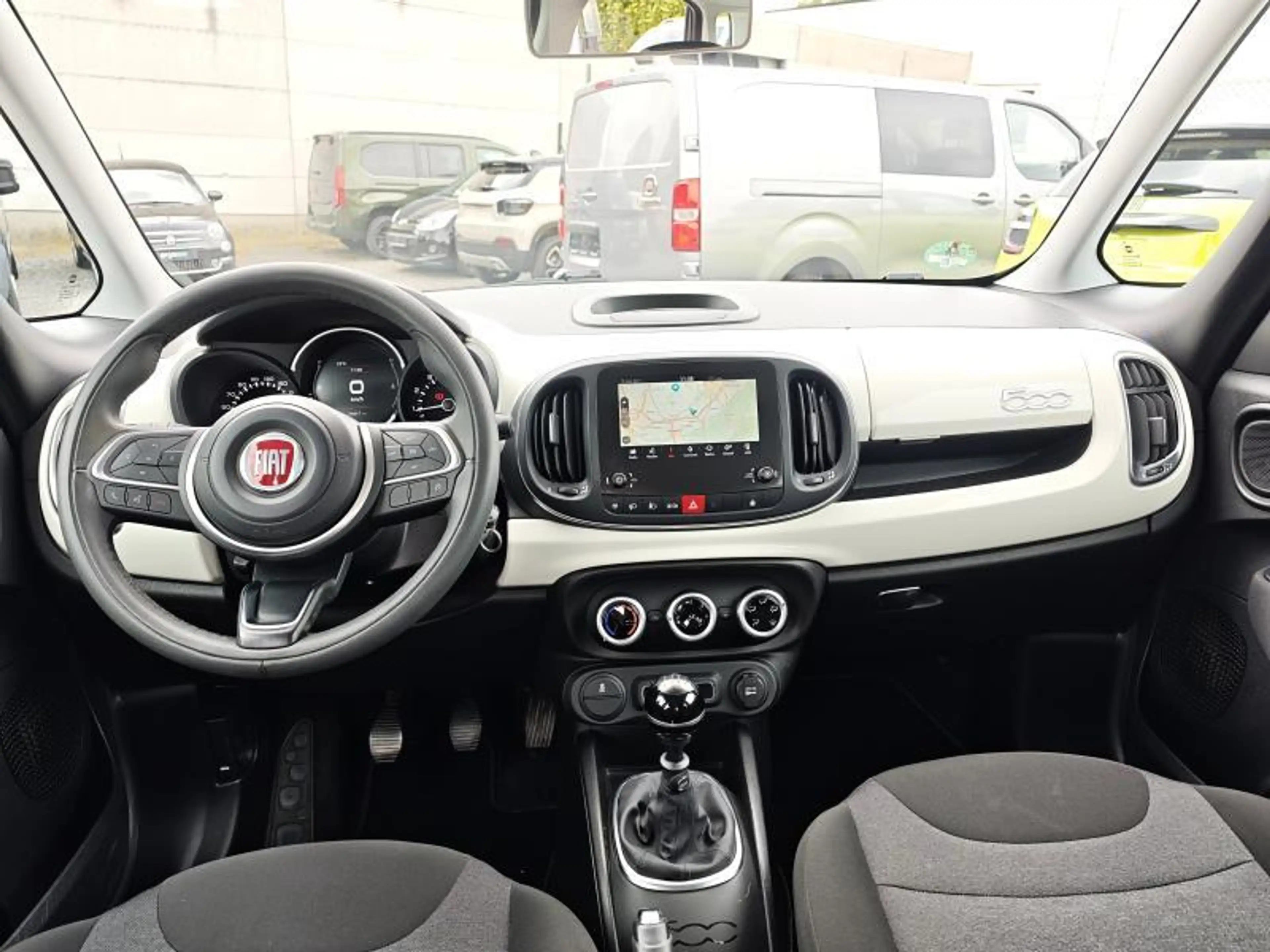 Fiat 500L City Cross — photo 9