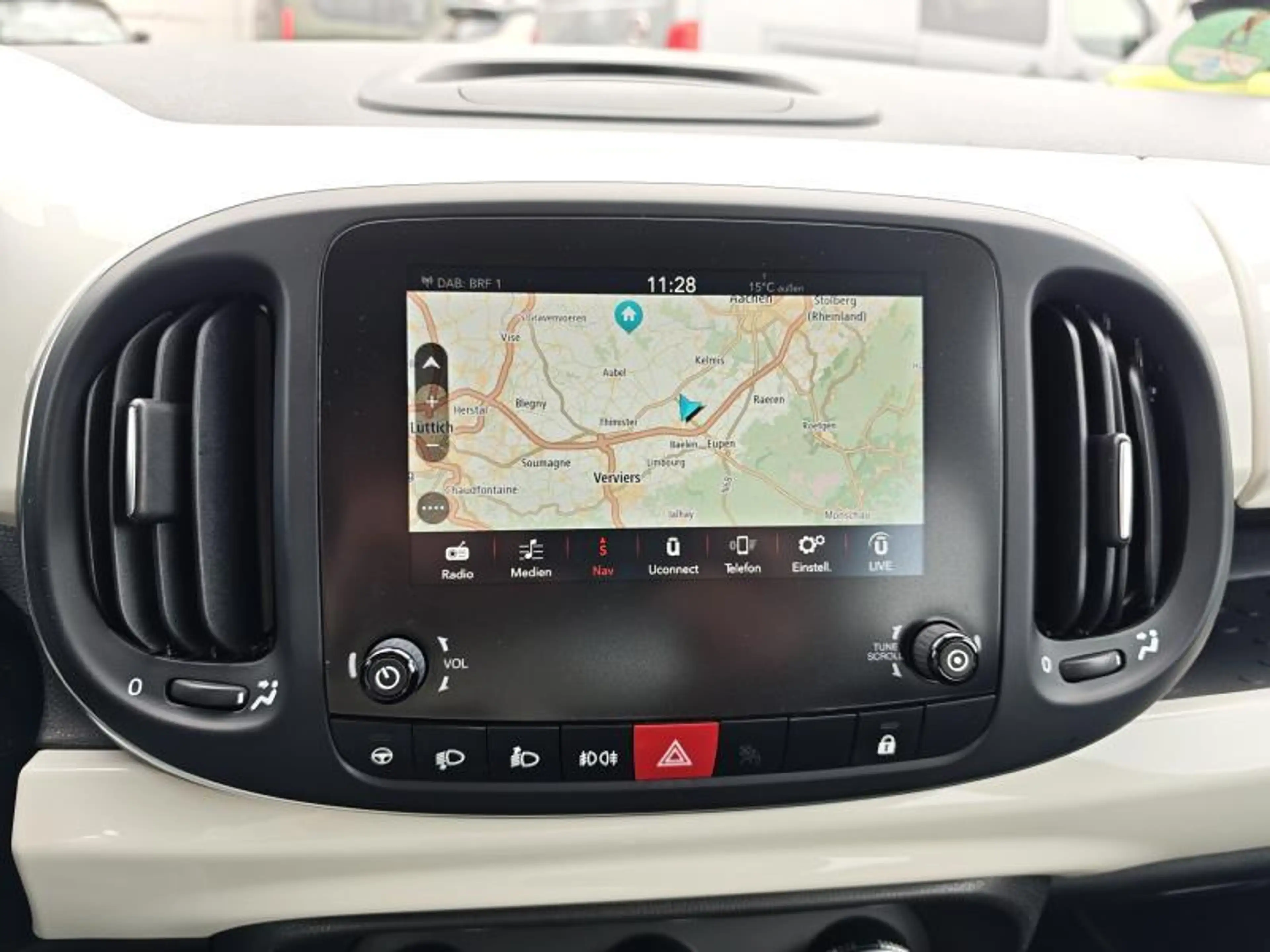 Fiat 500L City Cross — photo 12