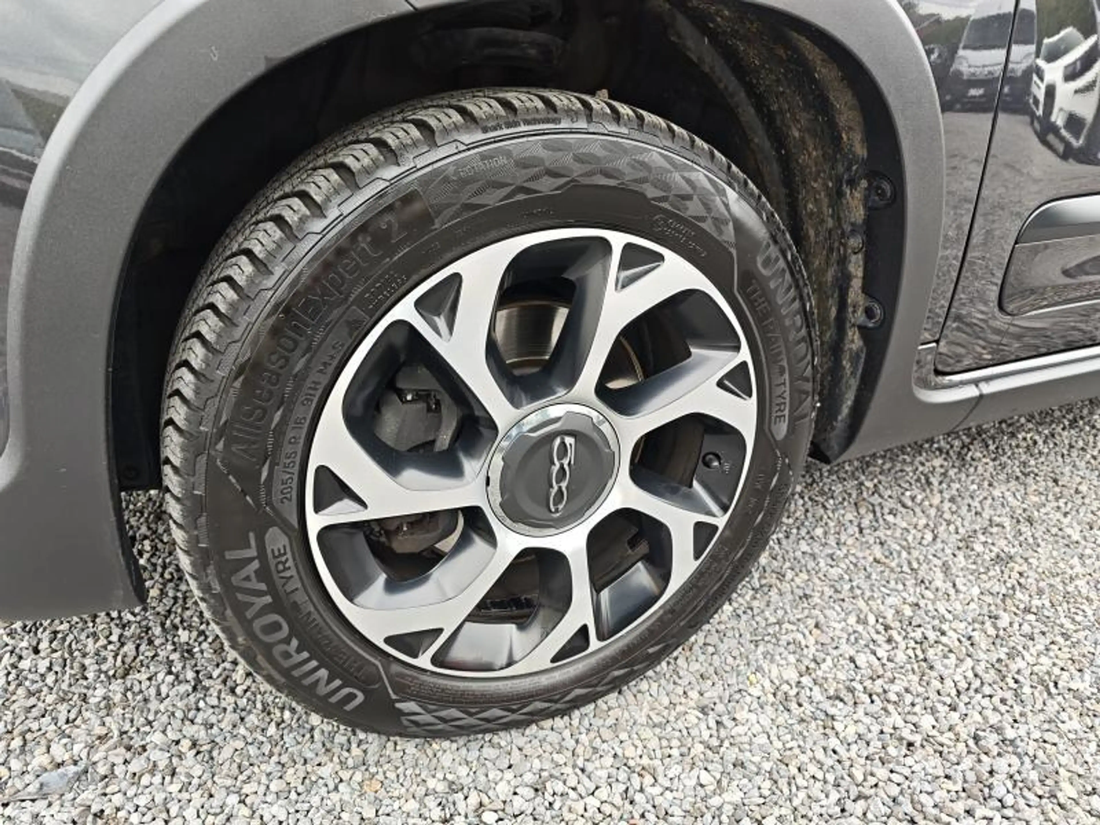 Fiat 500L City Cross — photo 5