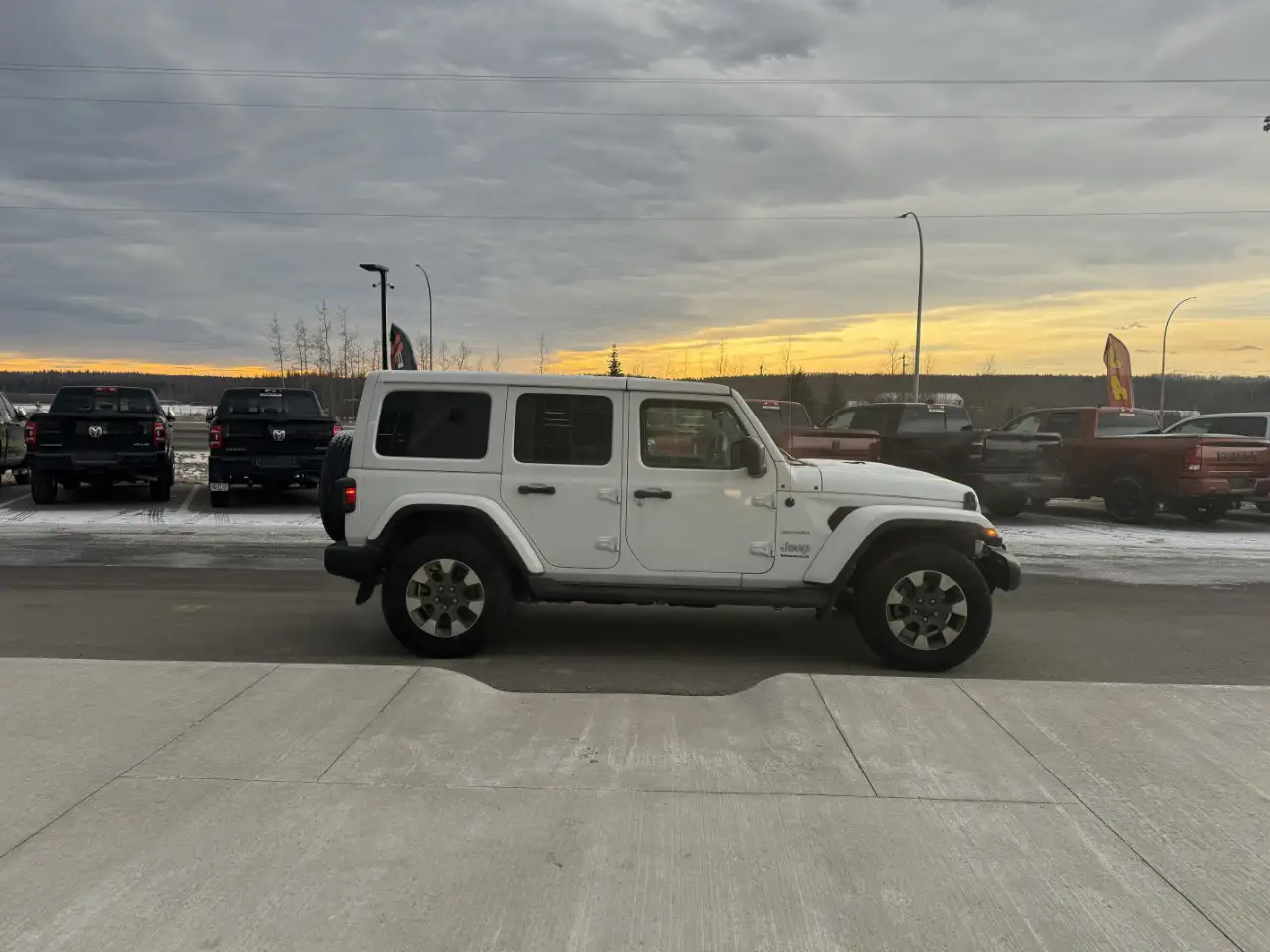 Jeep Wrangler снимка Jeep Wrangler