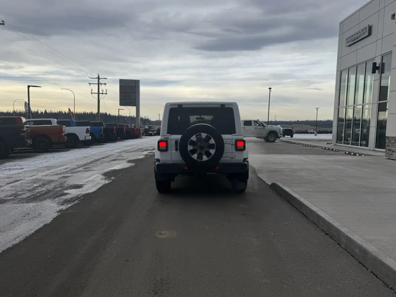 Jeep Wrangler снимка Jeep Wrangler