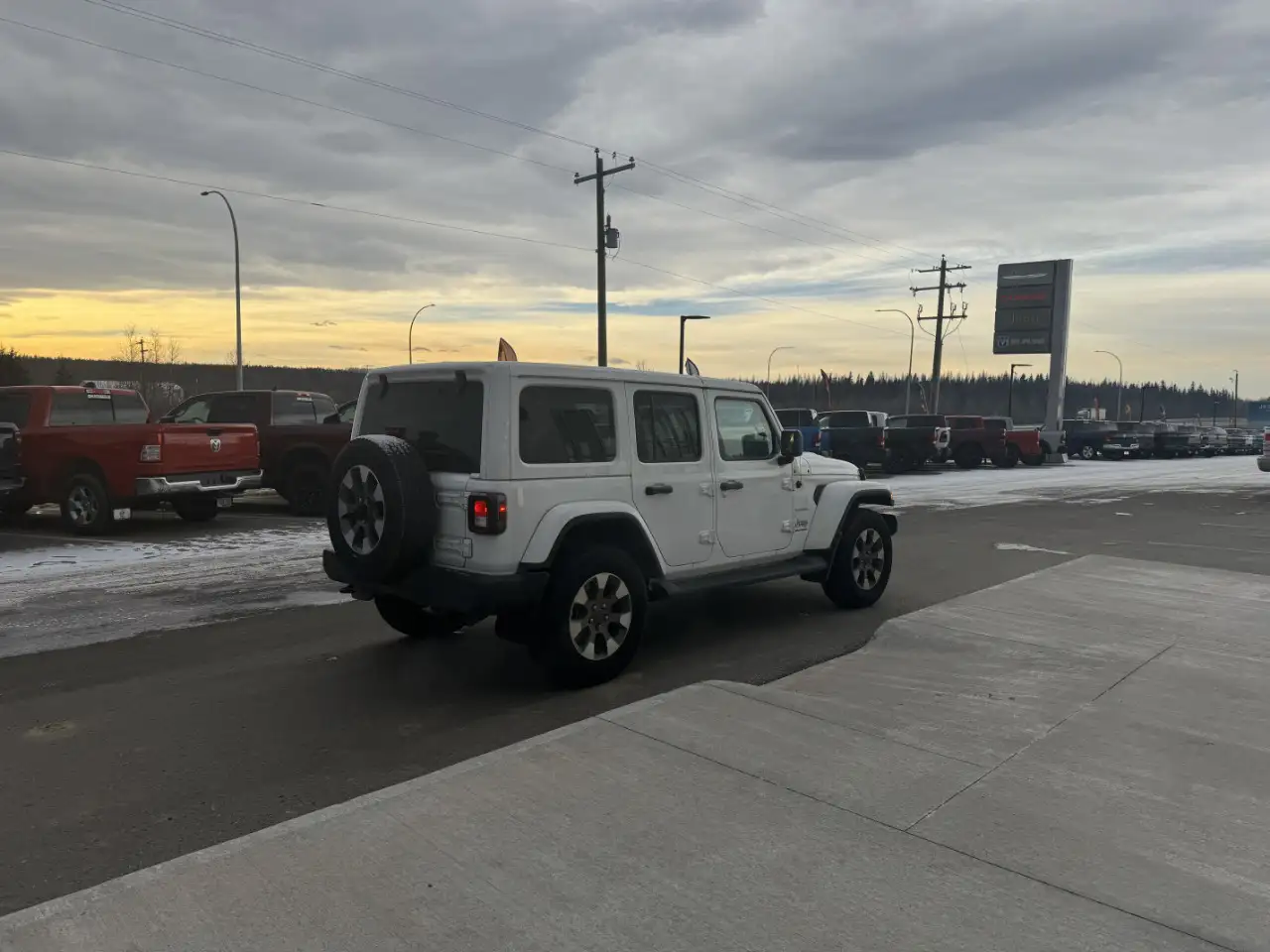 Jeep Wrangler снимка Jeep Wrangler