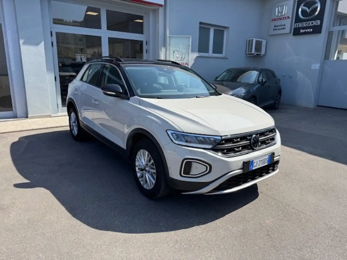 Volkswagen T-Roc T-Roc 1.0 tsi Life 110cv Beige - 2