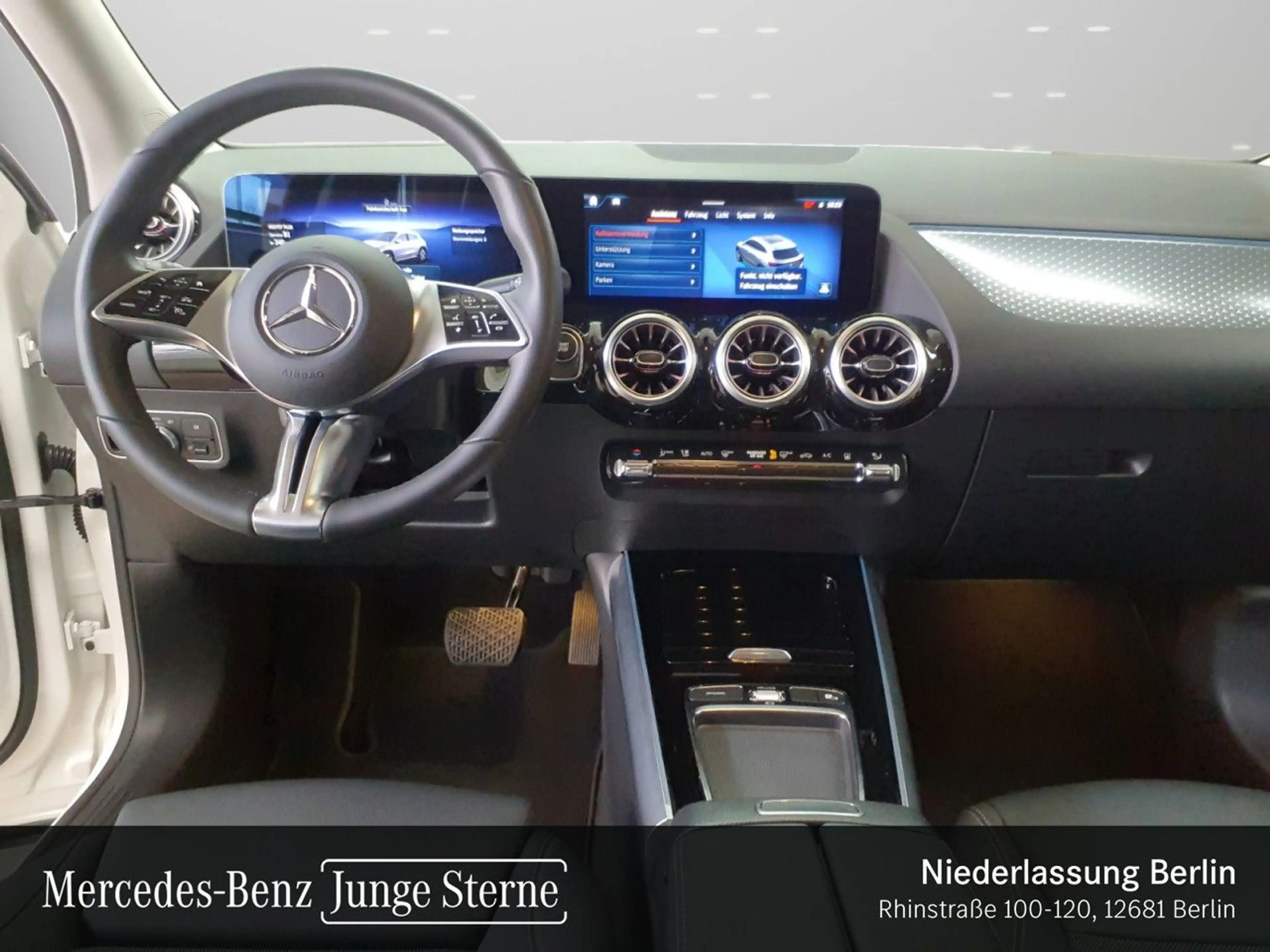 Mercedes-Benz EQA 300 4M PROG+ADVANCED+AHK+KAMERA+SPUR — photo 13