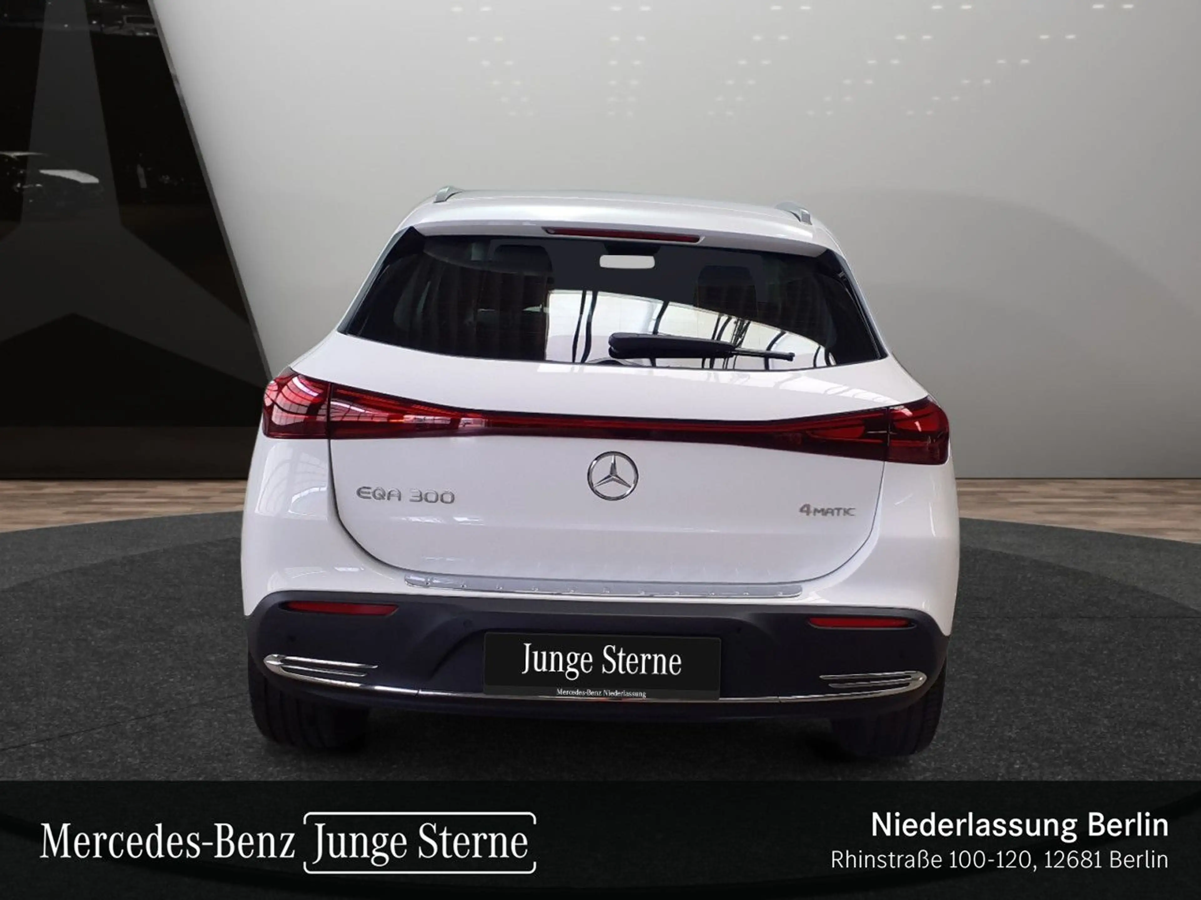 Mercedes-Benz EQA 300 4M PROG+ADVANCED+AHK+KAMERA+SPUR — photo 9