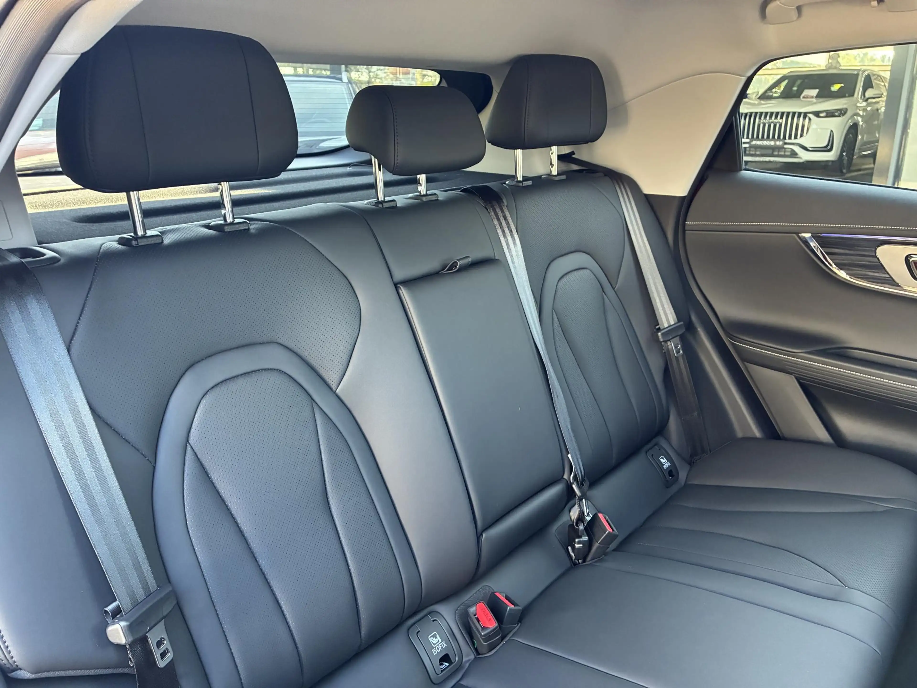 Omoda 5 EV Premium 61 kWh | Climate control | Leder | Elek — photo 15