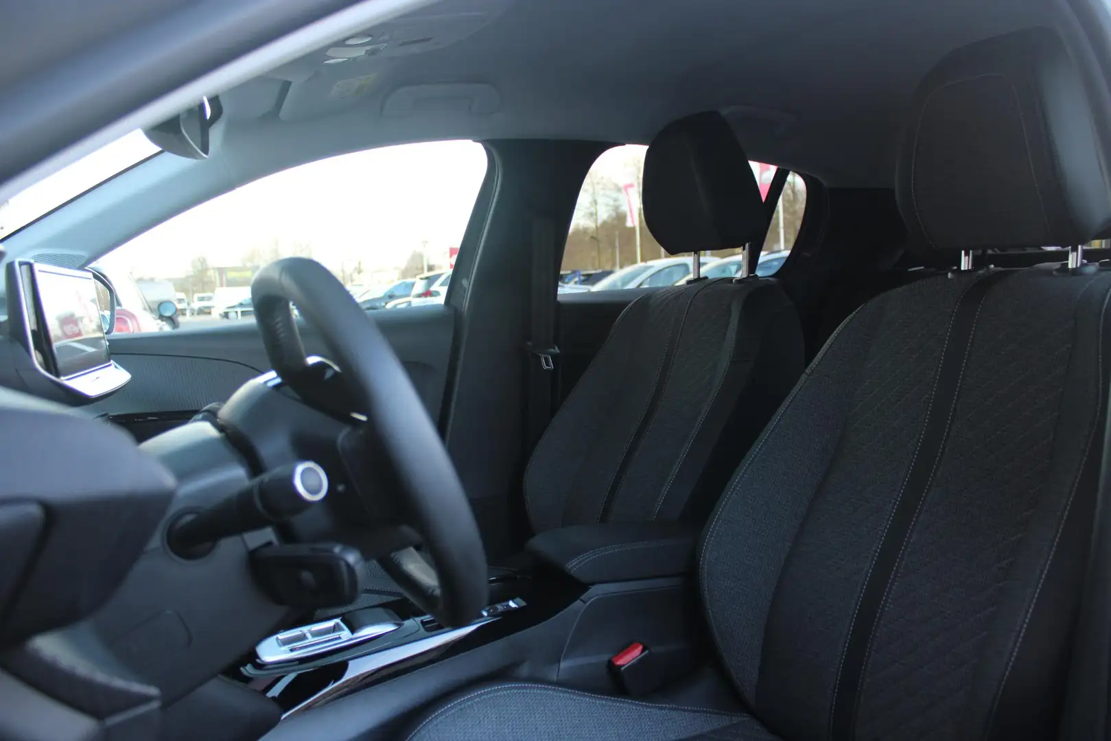 Peugeot e-208 EV ALLURE 156PK 51 kWh | WARMTEPOMP | 3-FASE! | NA Grau - 2