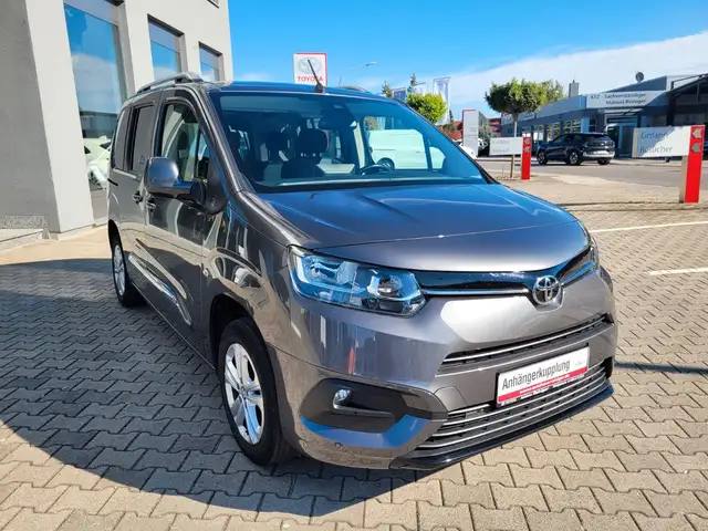 Toyota Proace (Verso) City Verso L1 Team D. *AHK, PDCv+h, RFK*