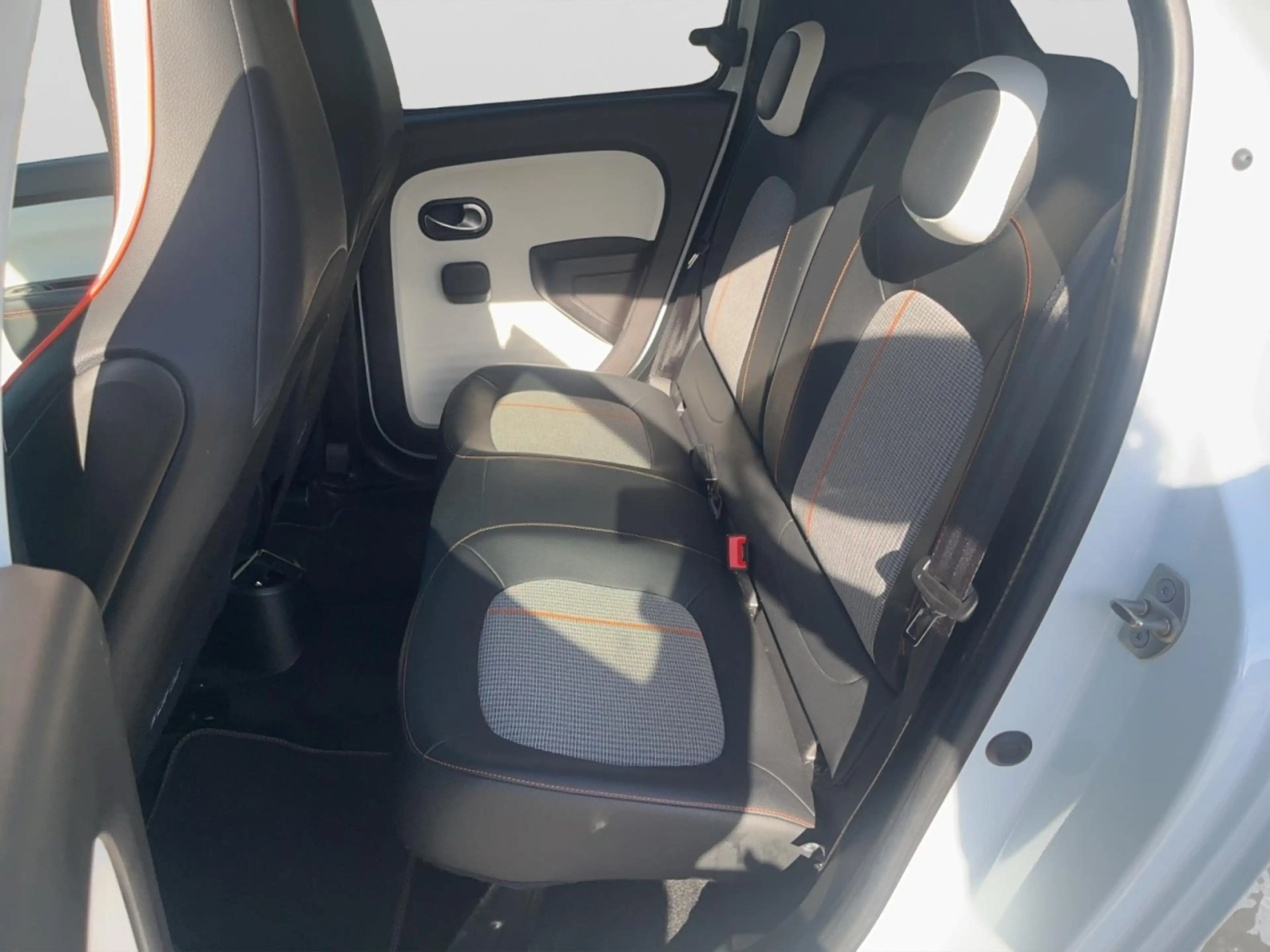 Renault Twingo Vibes Electric Klima Navi Rückfahrkamera Faltdach — photo 14