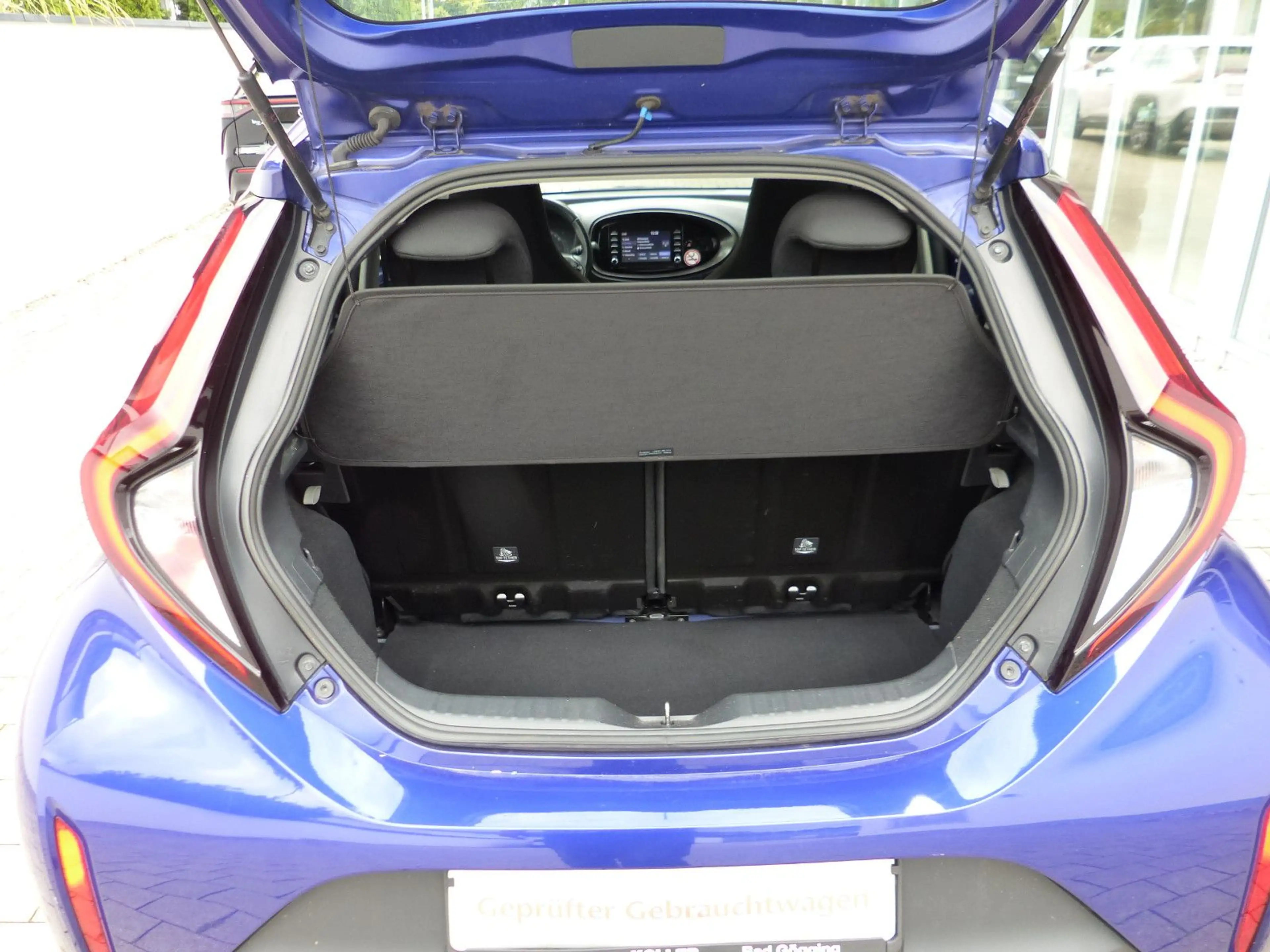 Toyota Aygo X Play Automat. Kamera Tempomat DAB CarPlay — photo 10