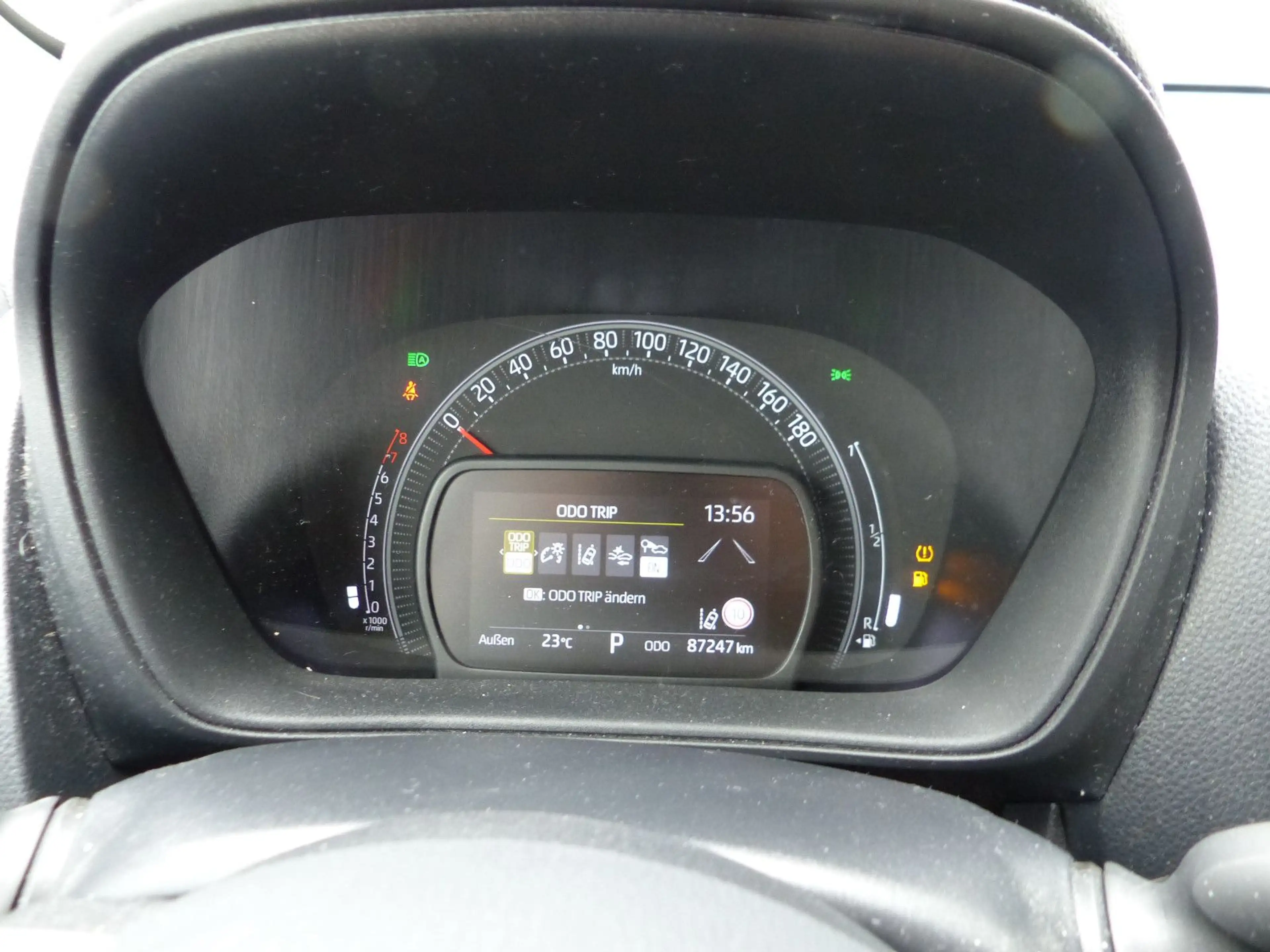 Toyota Aygo X Play Automat. Kamera Tempomat DAB CarPlay — photo 14