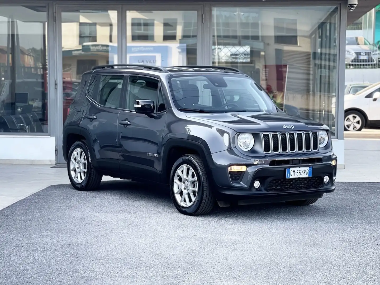 Jeep Renegade 1.0 Benzina 120CV E6 Neo. - 2023 Grigio - 1