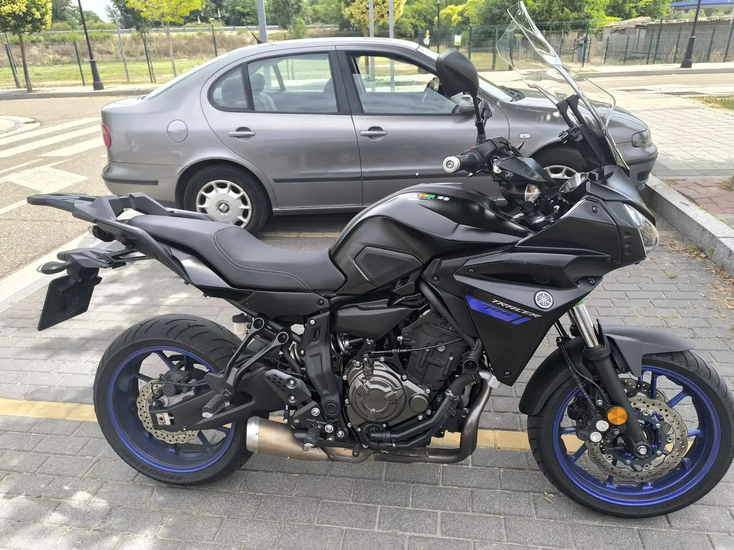 Yamaha Tracer 700 Limitada A2 Czarny - 2