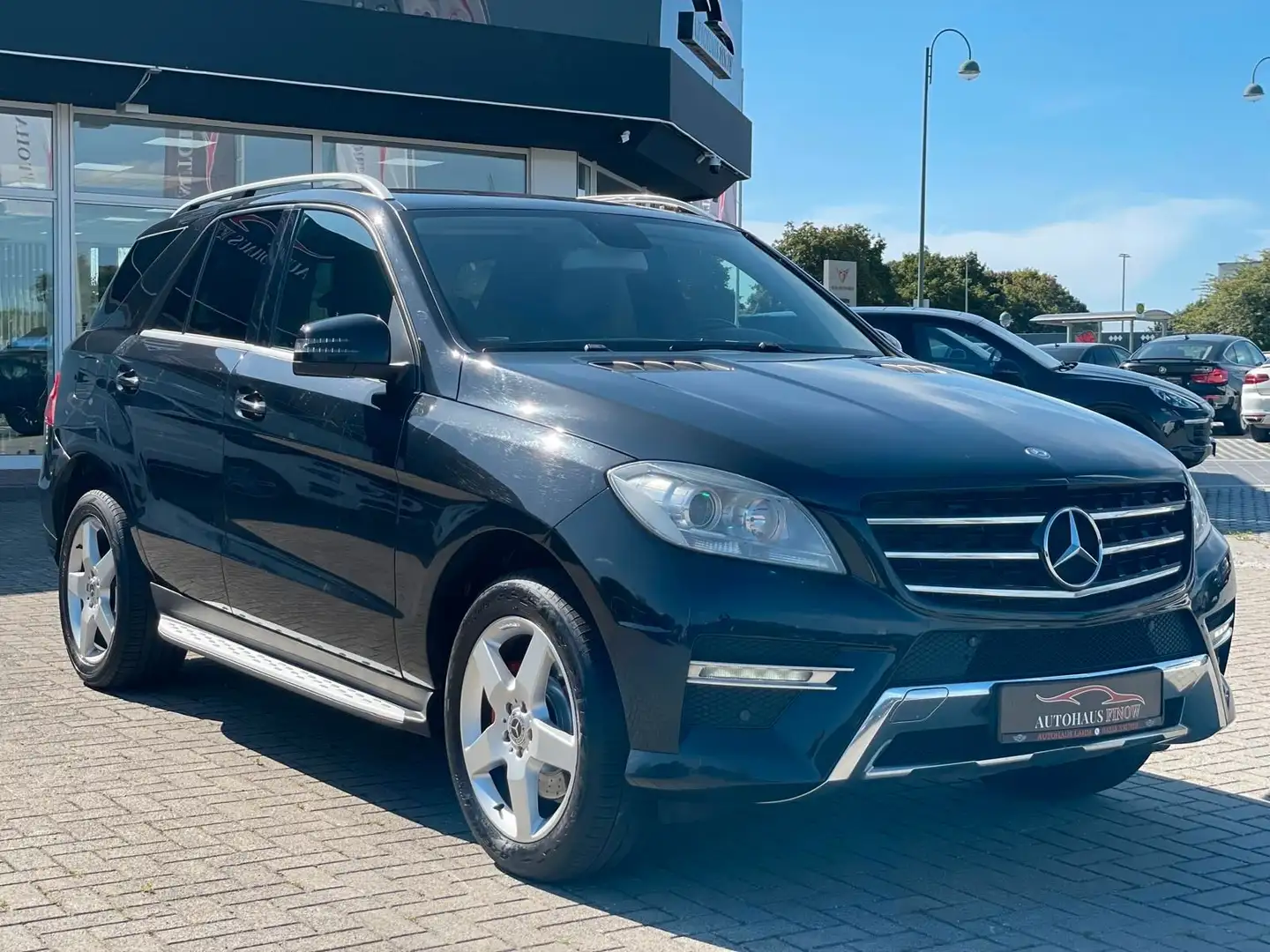Mercedes-Benz ML 350 BlueTec"7G-TRONIC"AMG PAKET"NAVI"LEDER" Schwarz - 2