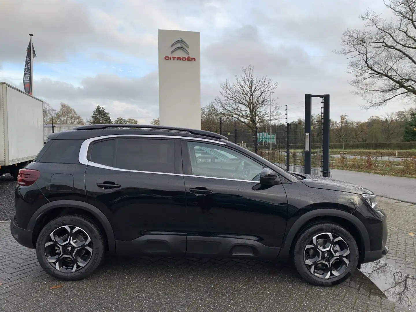 Citroen C5 Aircross Hybrid 145 pk Max Zwart - 1