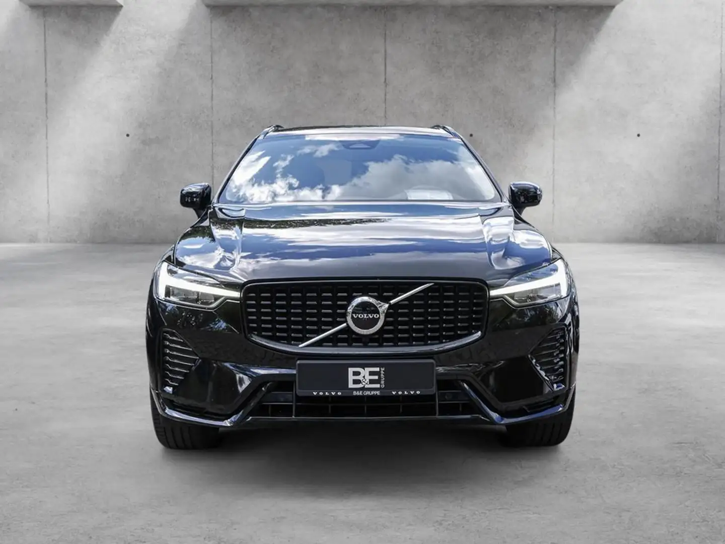 Volvo XC60 B4 Plus Dark Kam Pano SHZ Noir - 2
