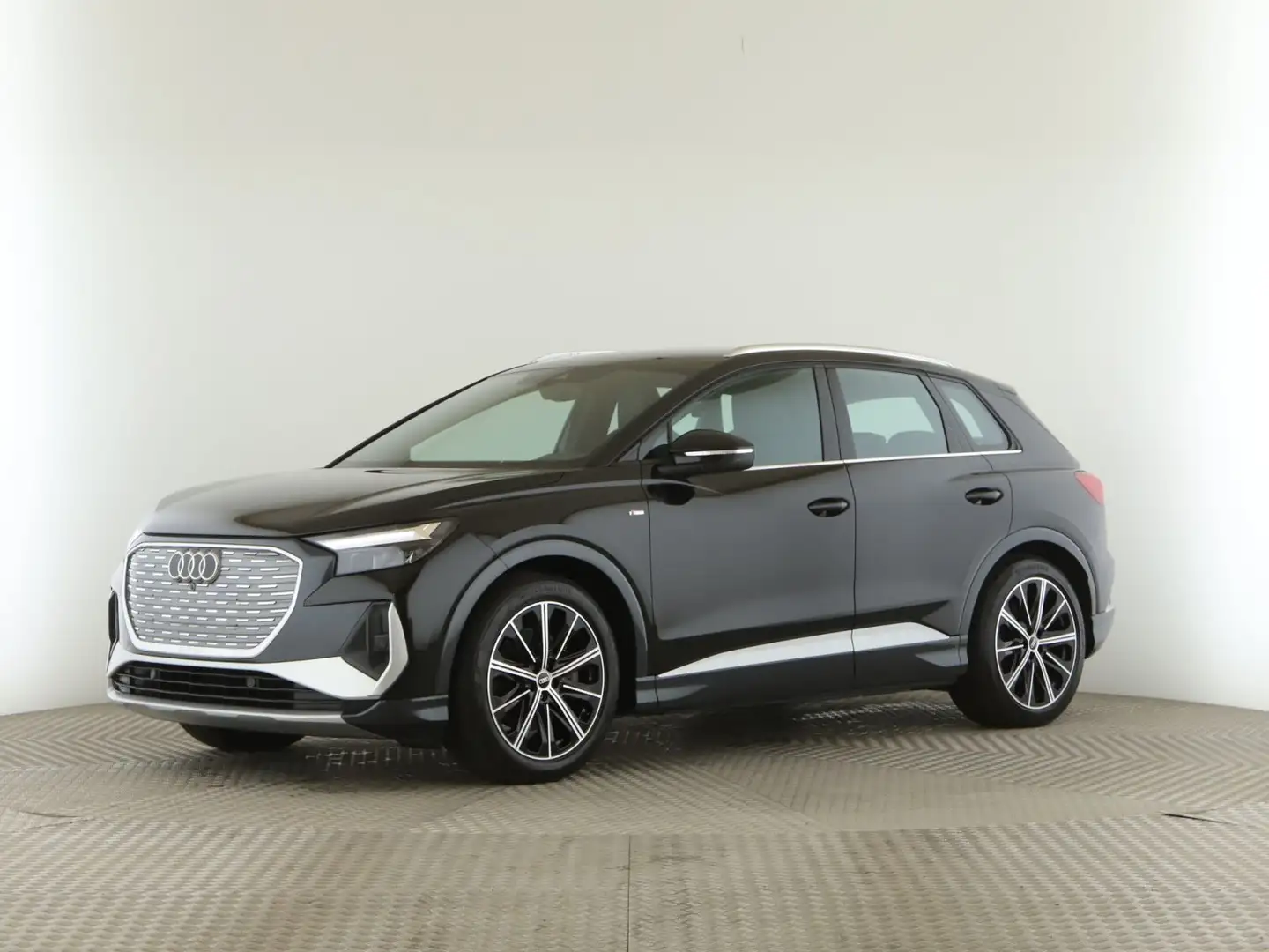 Audi Q4 e-tron 40 S-Line *LED*PDC*SHZ*MMI-Plus* Schwarz - 2