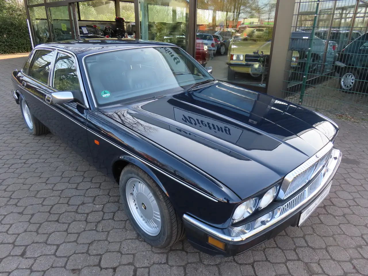 Jaguar XJ12