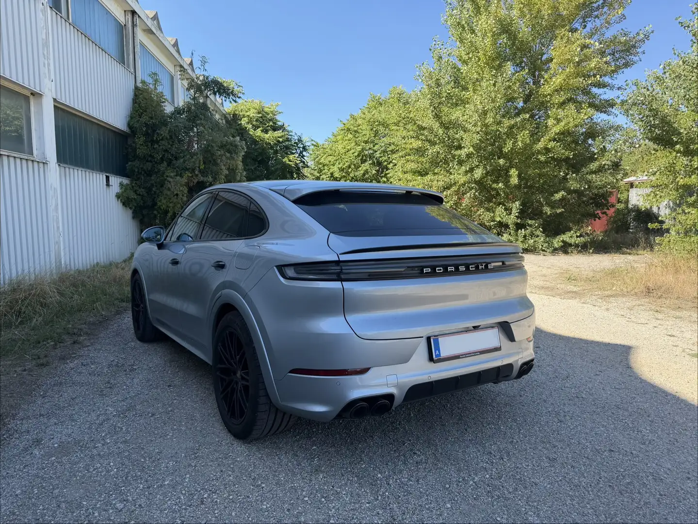 Porsche Cayenne Coupe III E-Hybrid PHEV 21,8 kWh Aut. Silber - 1