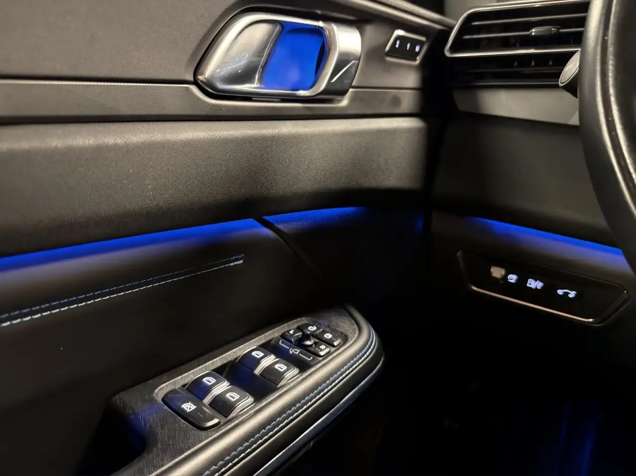 Lynk & Co 01 1.5 td phev auto, миниатюра 11