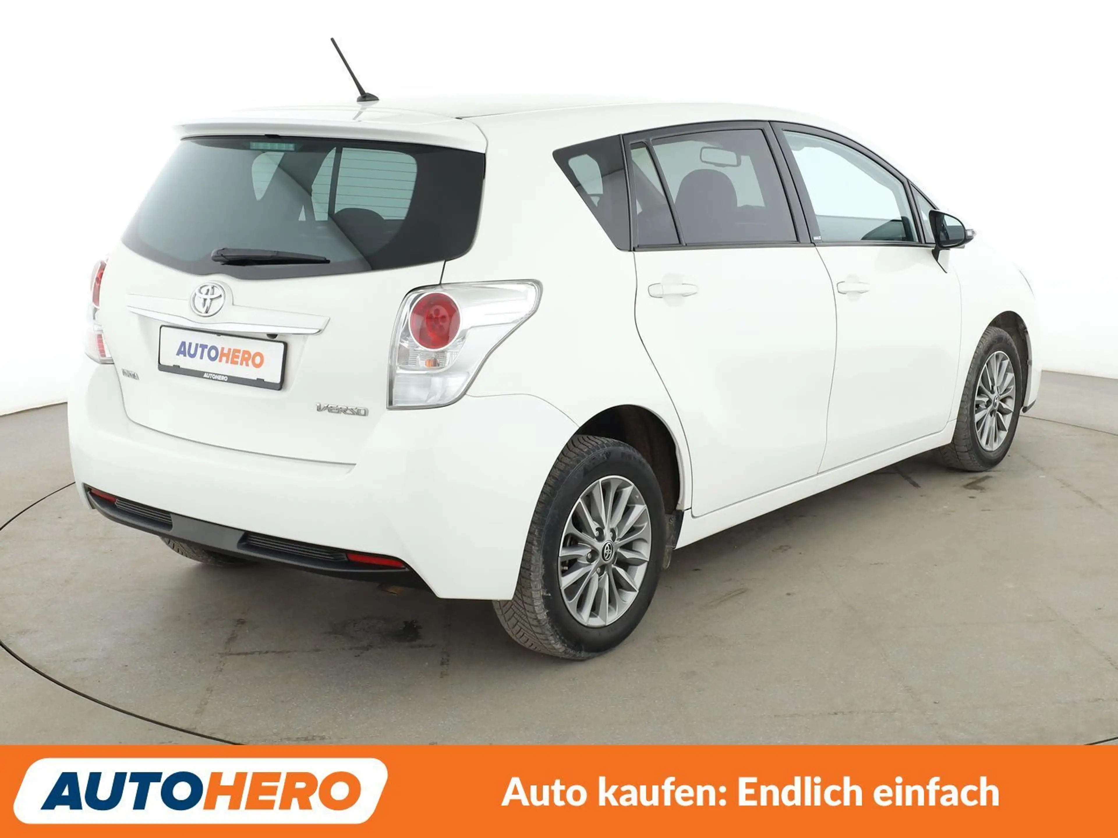 Toyota Verso 1.6 D-4D Edition-S*TEMPO*CAM*PDC*SHZ*BLUETOOTH* — photo 6