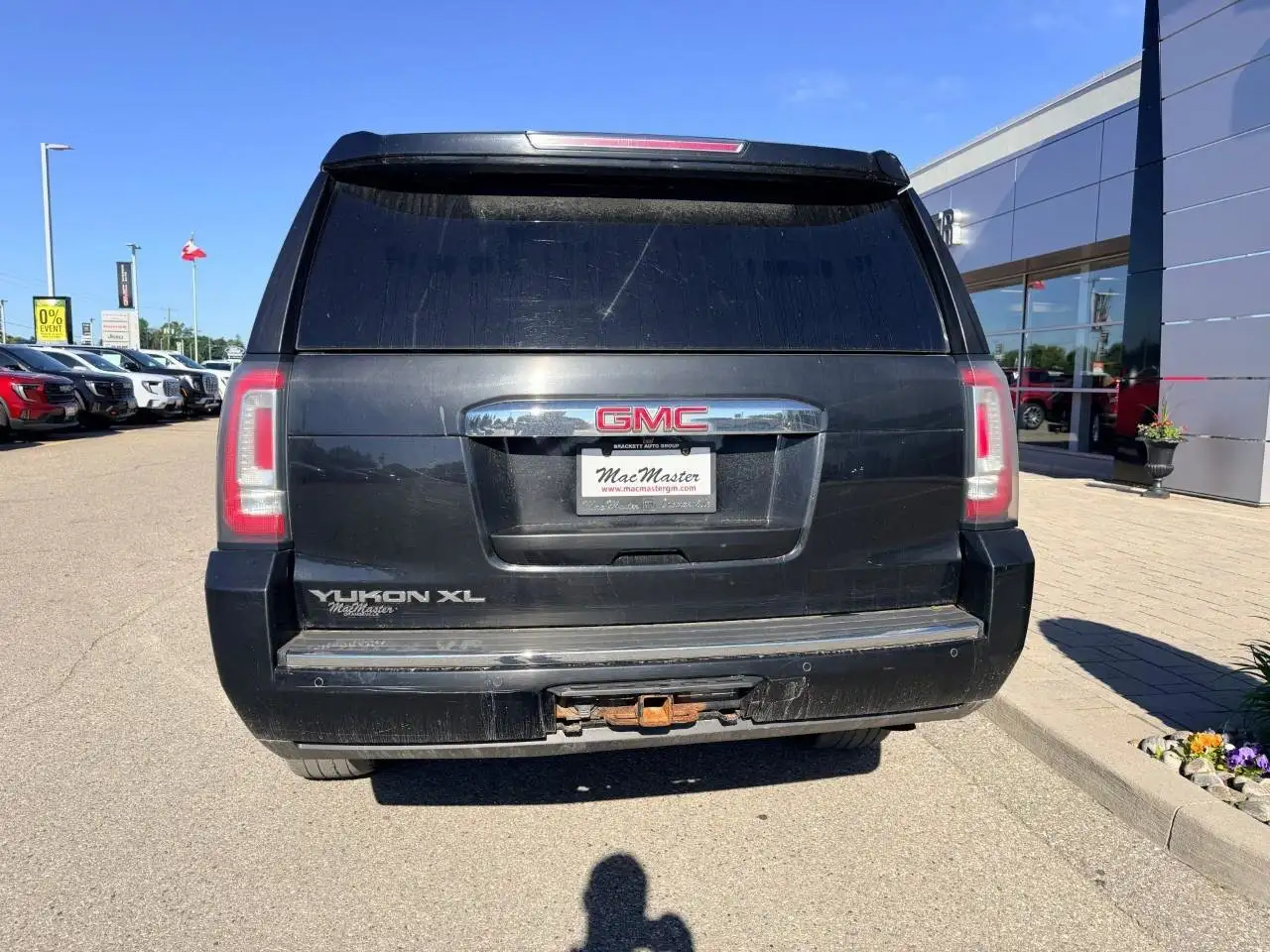 GMC Yukon снимка GMC Yukon