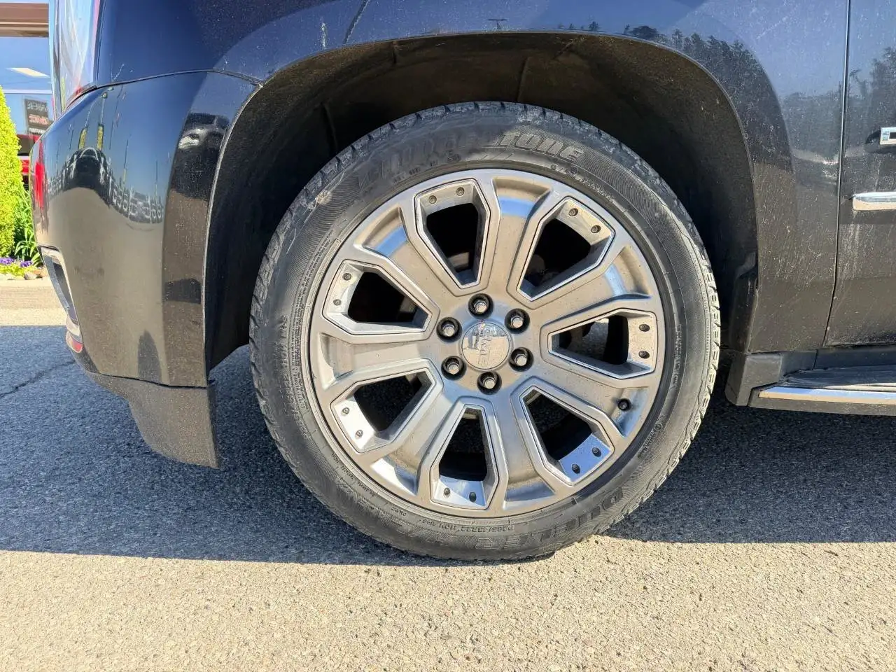 GMC Yukon снимка GMC Yukon