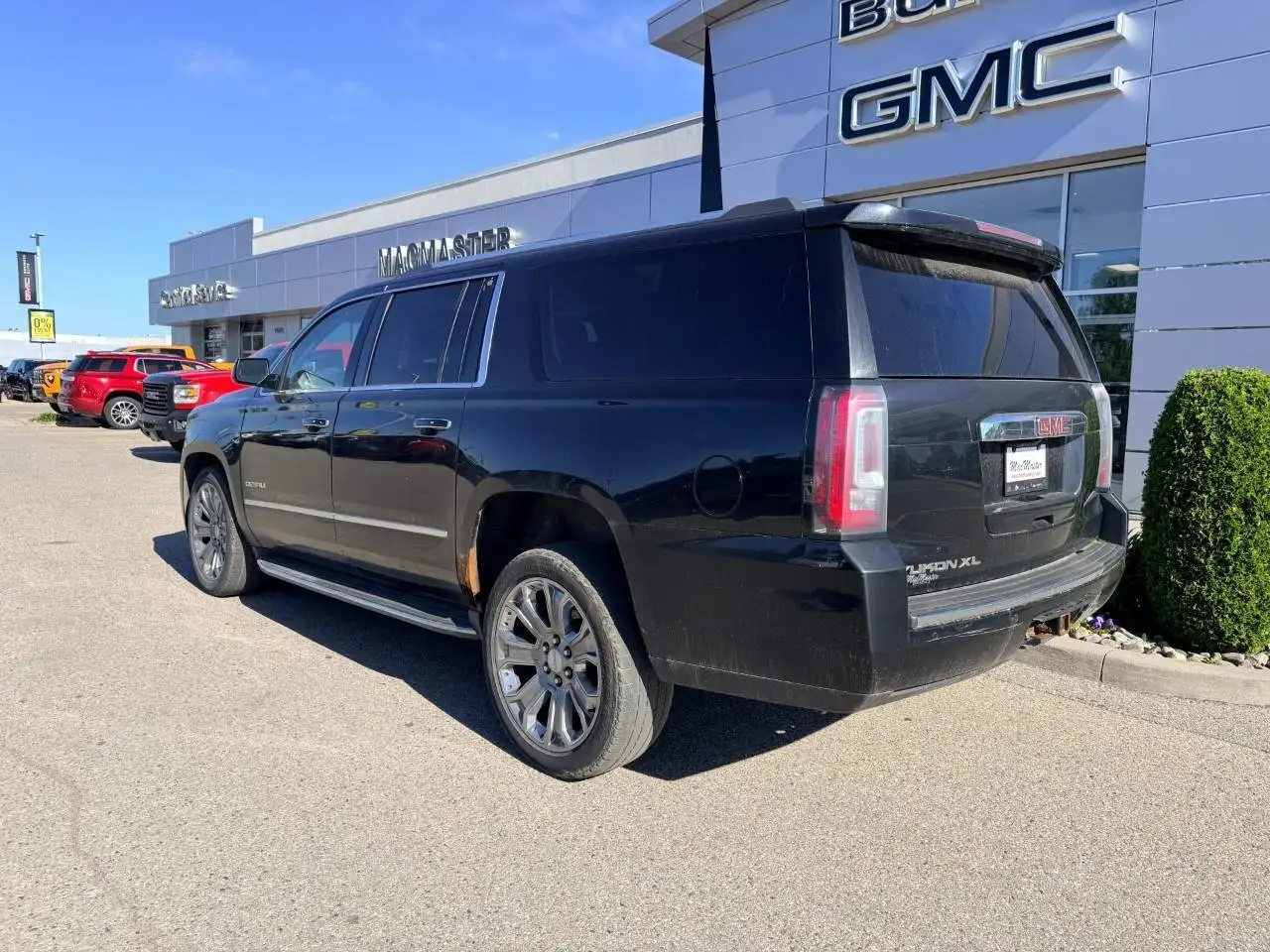 GMC Yukon снимка GMC Yukon