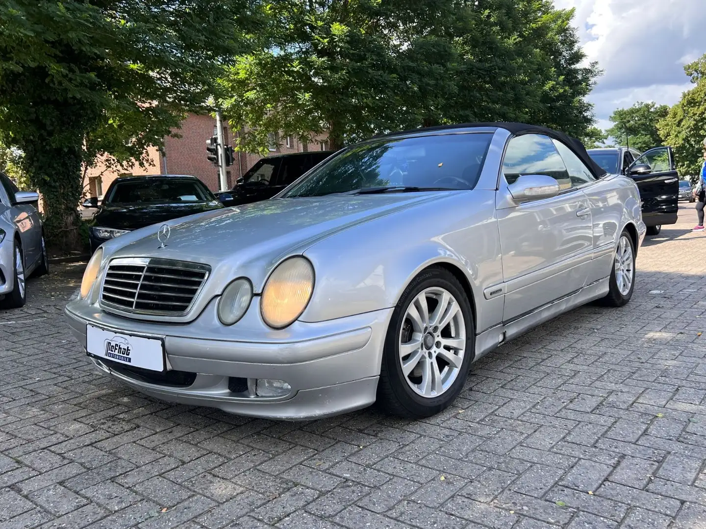 Mercedes-Benz CLK 230 KOMPRESSOR AVANTGARDE CABRIO Silber - 2