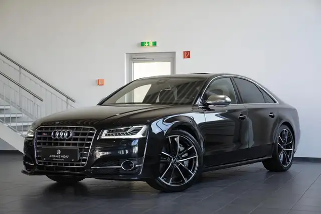 Audi S8 4.0 TFSI quattro *CERAMIC*HEADSUP*PANO*