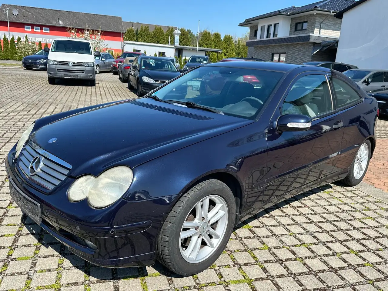 Mercedes-Benz C 230