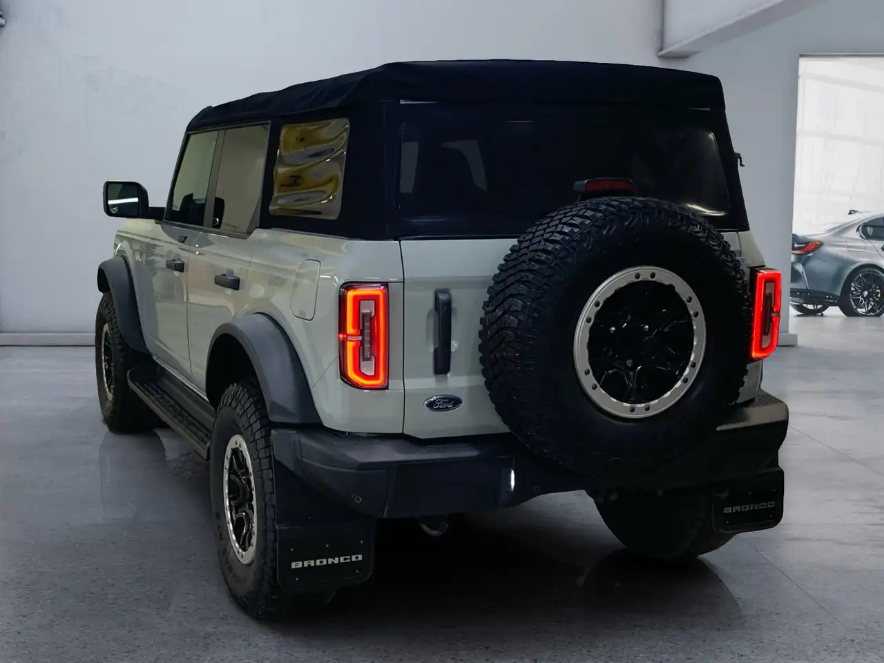 Ford Bronco снимка Ford Bronco