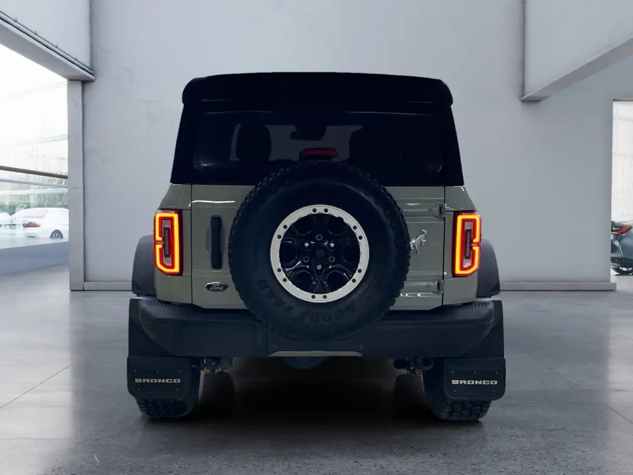 Ford Bronco снимка Ford Bronco
