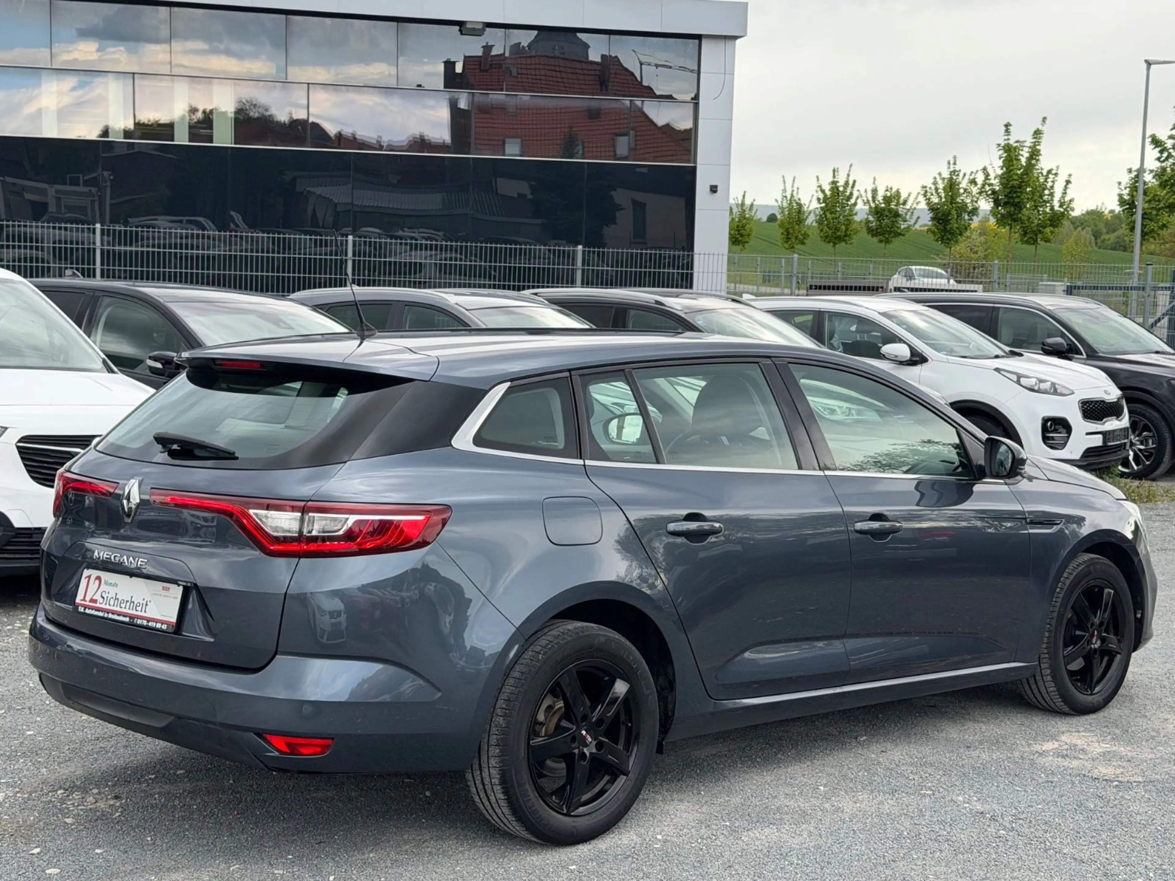 Renault Megane IV Grandtour Play — photo 6