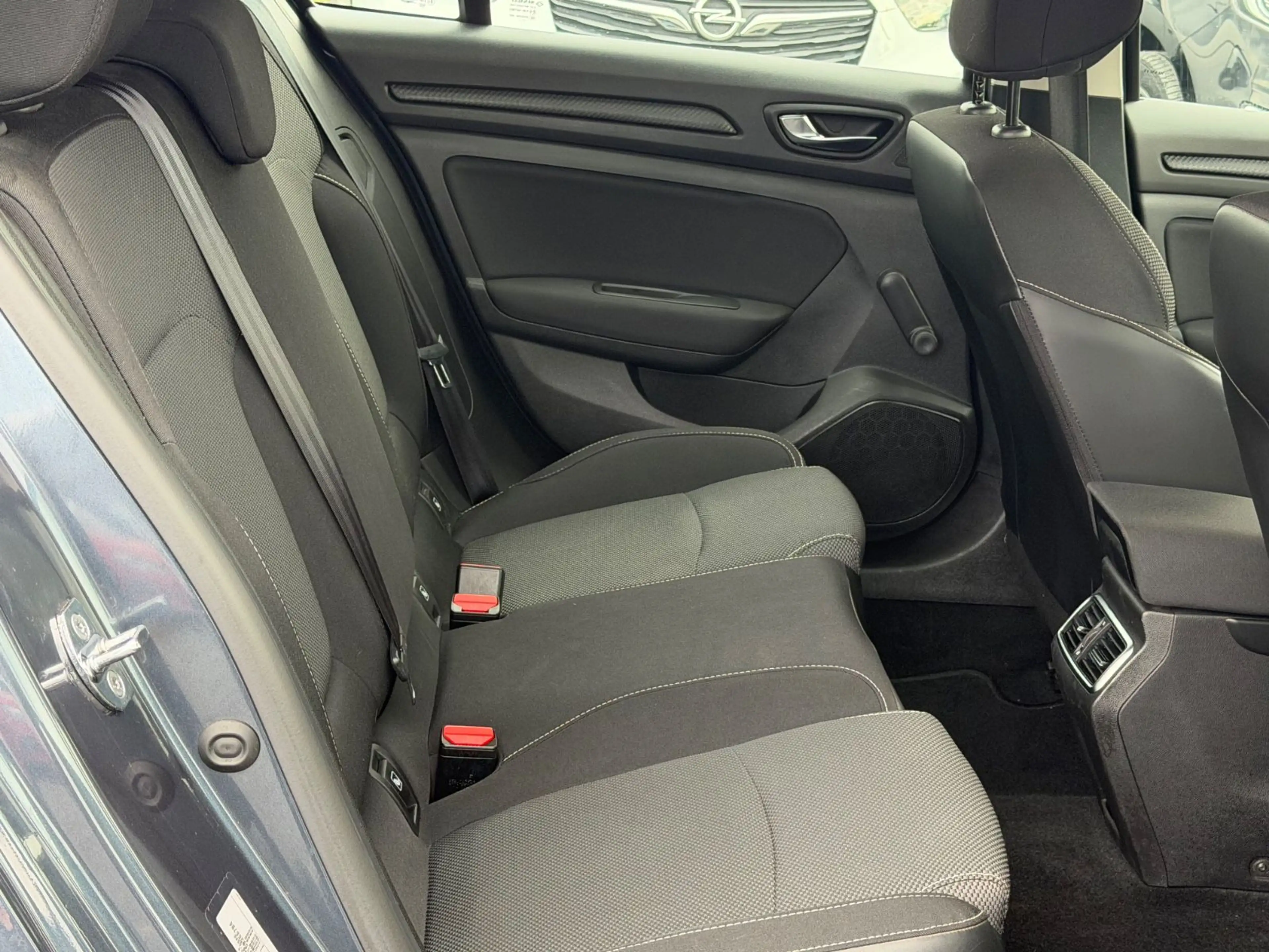 Renault Megane IV Grandtour Play — photo 14