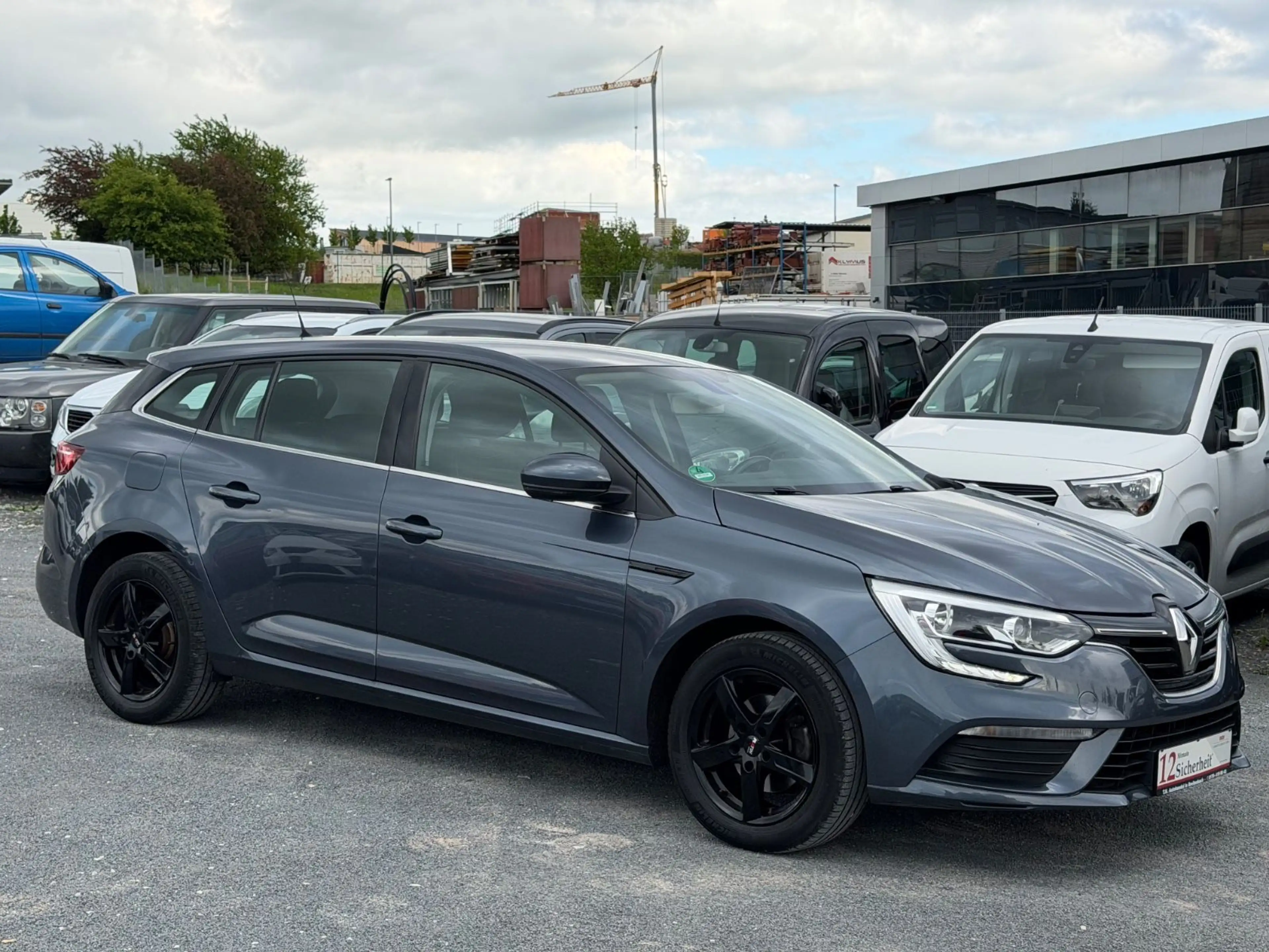 Renault Megane IV Grandtour Play — photo 4