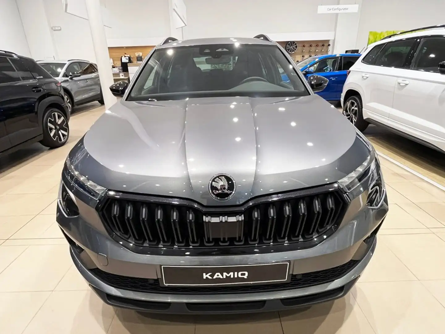 Skoda Kamiq 1.0 TSI Plus 85kW Gris - 2