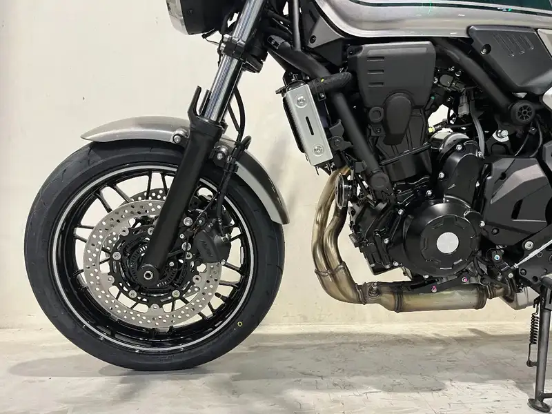 Kawasaki Z 650 RS - foto 4