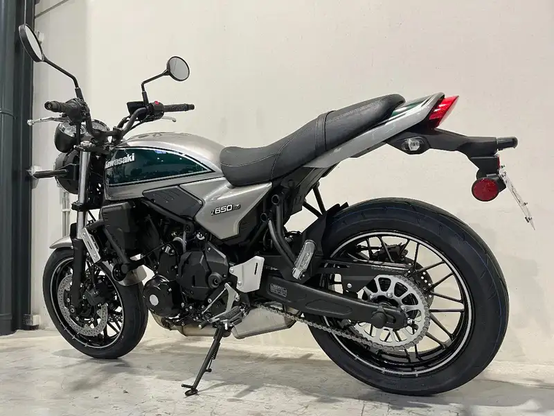Kawasaki Z 650 RS - foto 6
