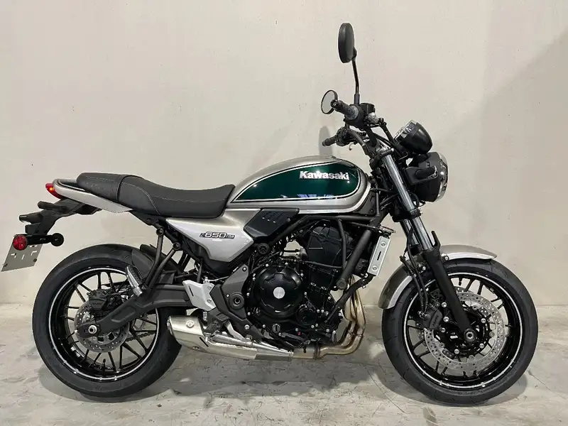 Kawasaki Z 650 RS - foto 2