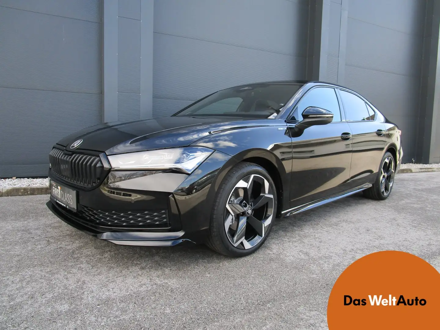Skoda Superb Sportline TDI DSG Schwarz - 1