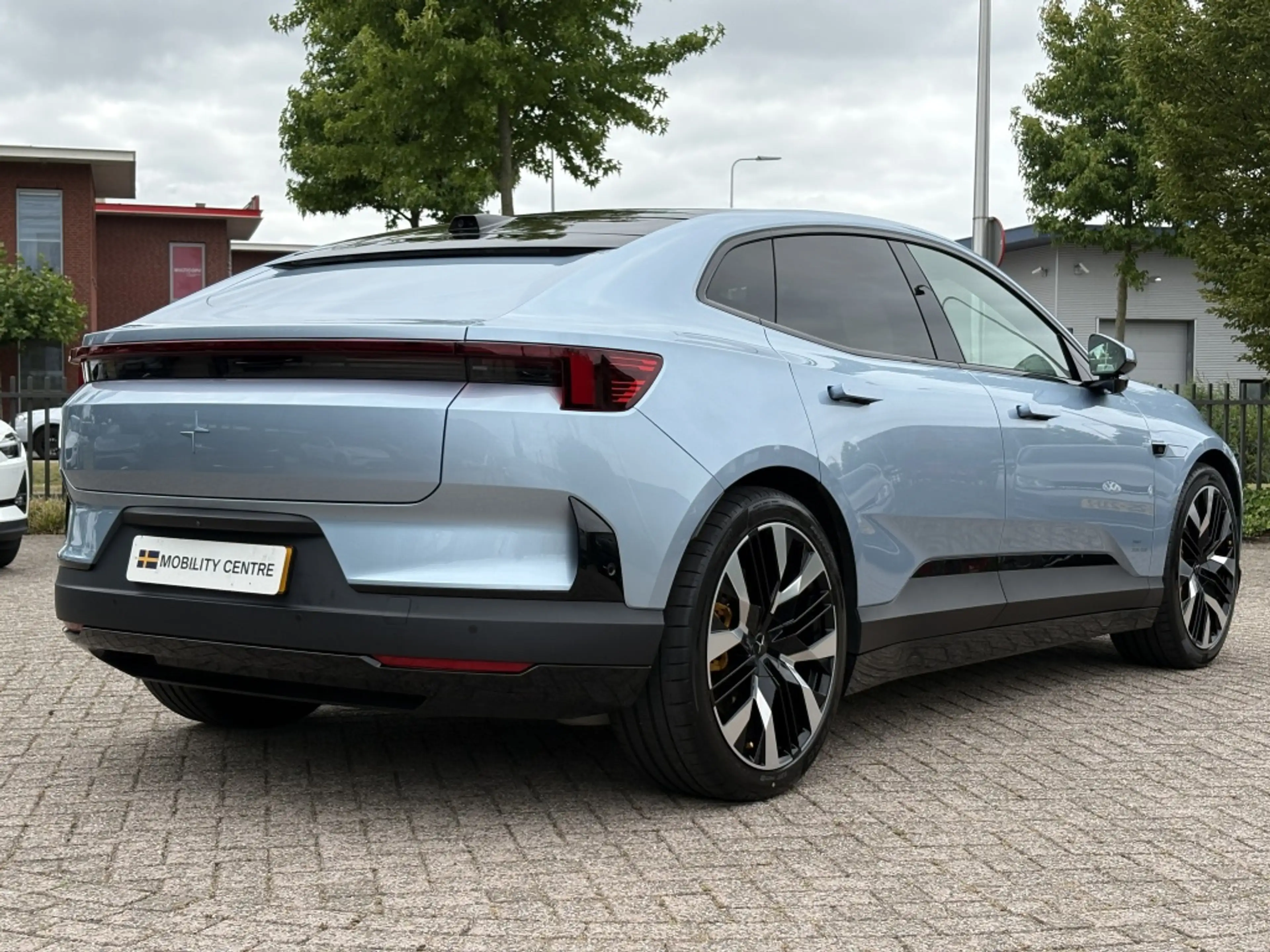 Polestar 4 Long range Dual motor 100 kWh | Performance | Prim — photo 5