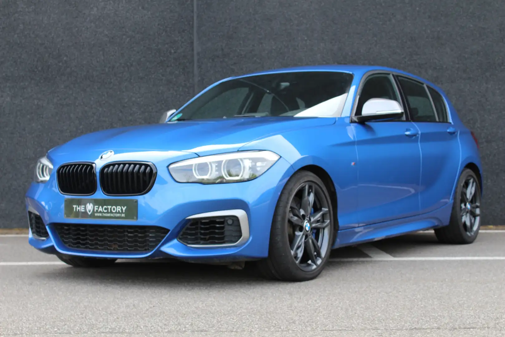 BMW 140 xDrive - Automaat - Special Edition - PDC - Navi Blue - 1